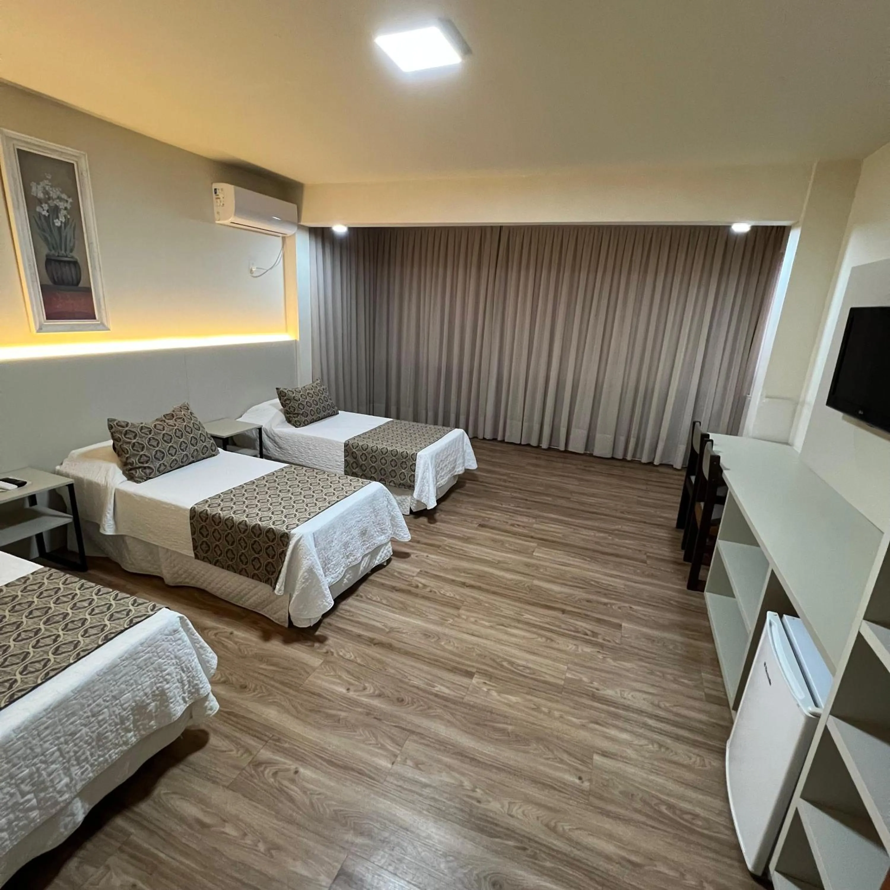 Bed in Hotel Geranium