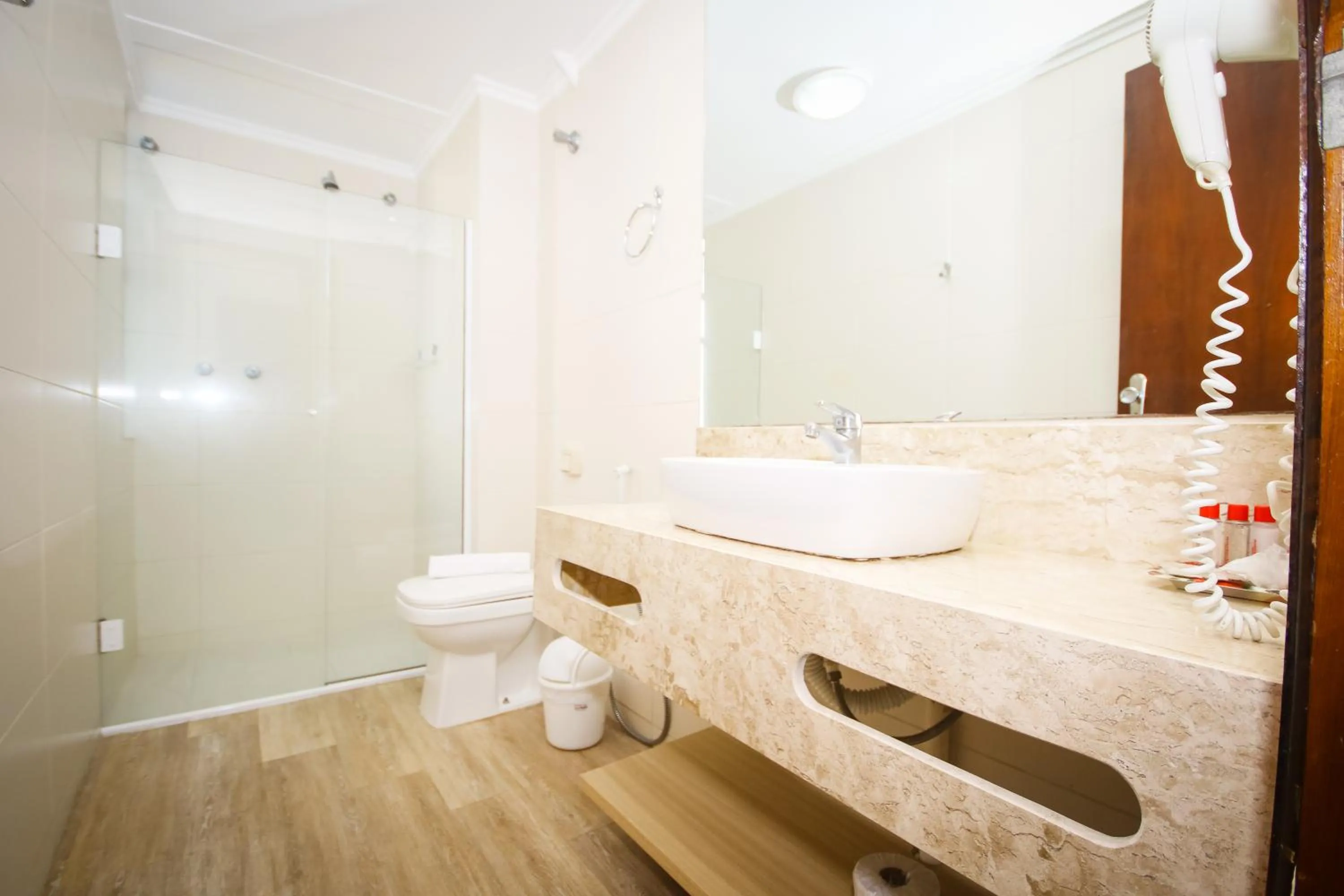 Toilet in Hotel Geranium