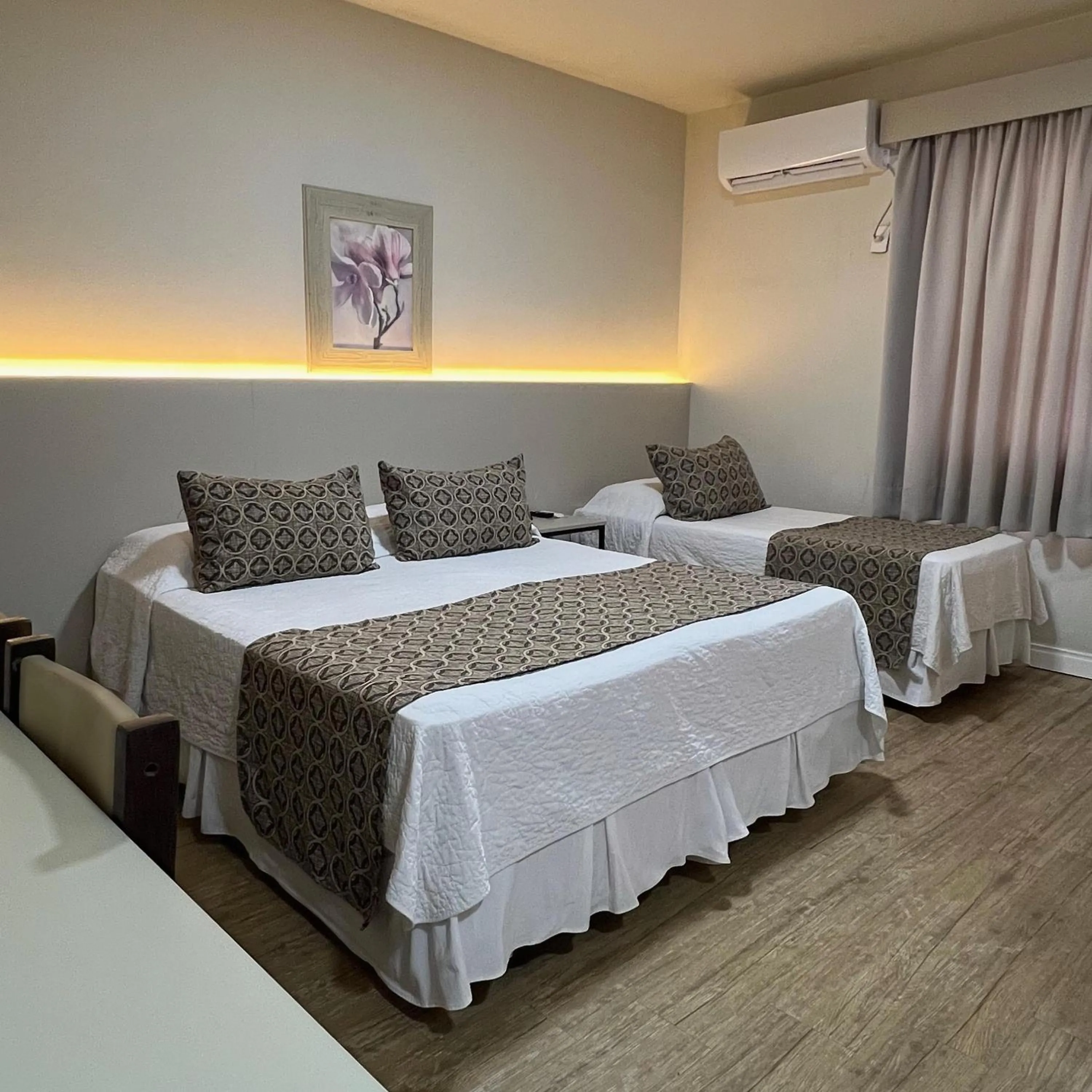 Bed in Hotel Geranium