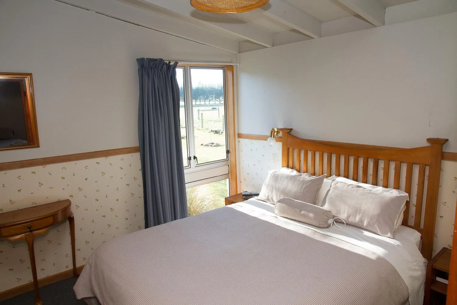 Bed in Stronechrubie Accommodation and Restaurant