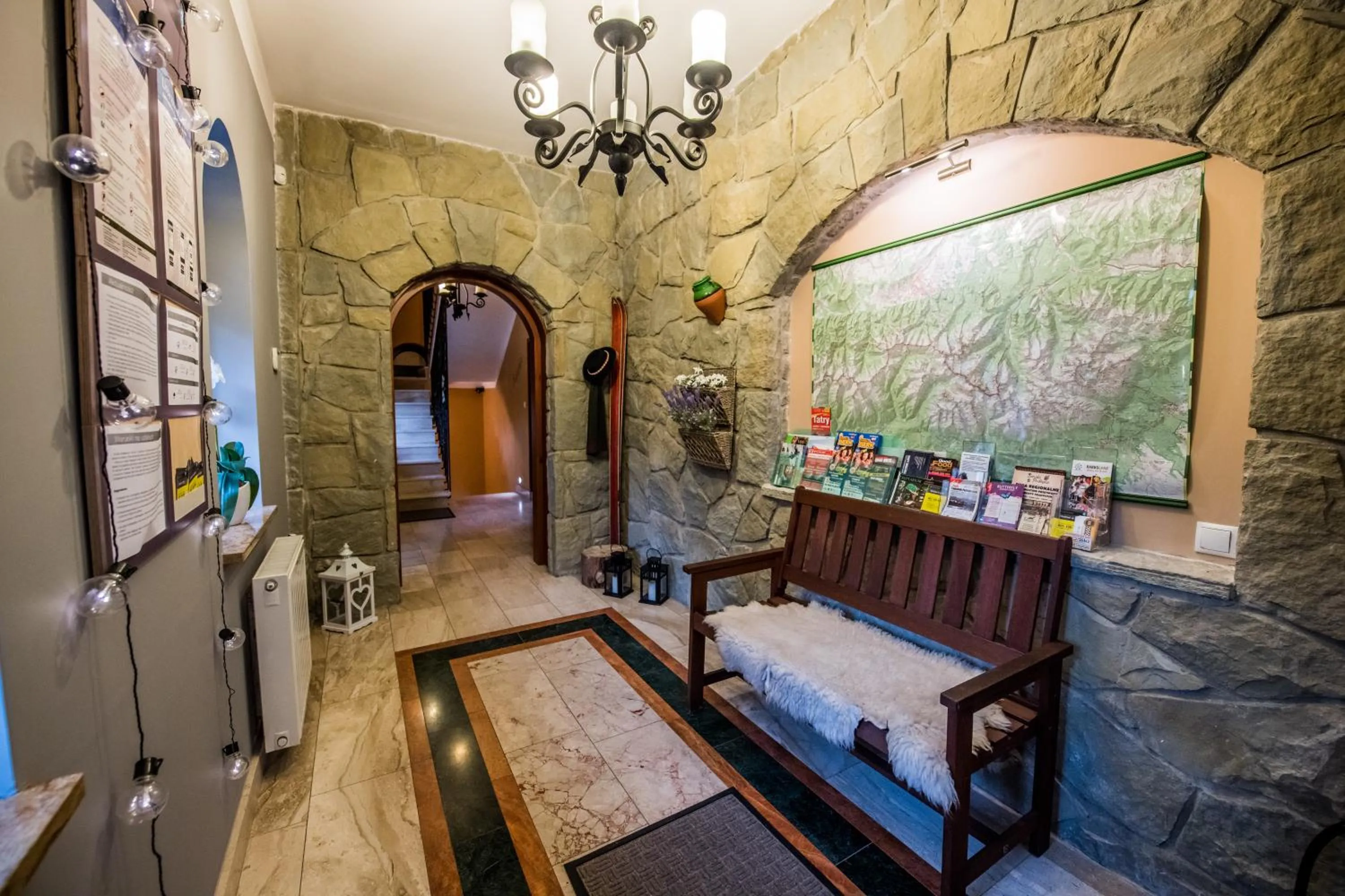 Lobby or reception in Apolonia Willa