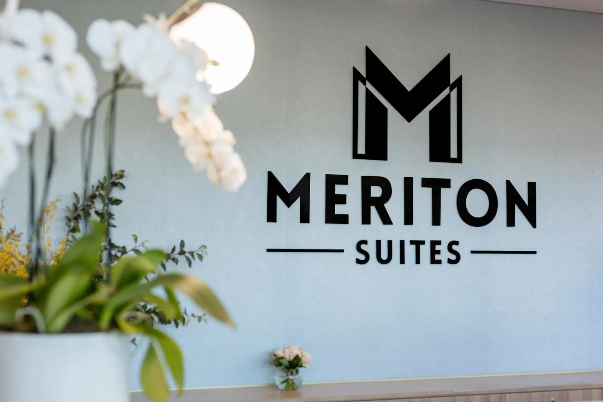 Property logo or sign in Meriton Suites Coward Street, Mascot
