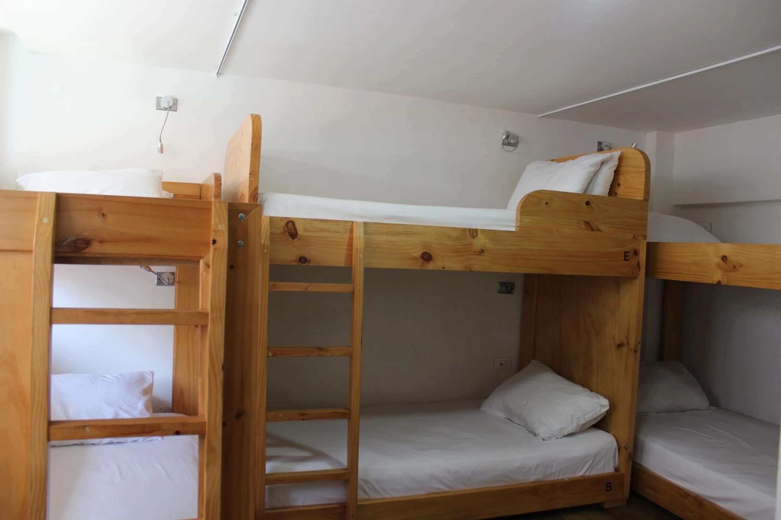 group of guests, Bed in Hotel Florencia Plaza