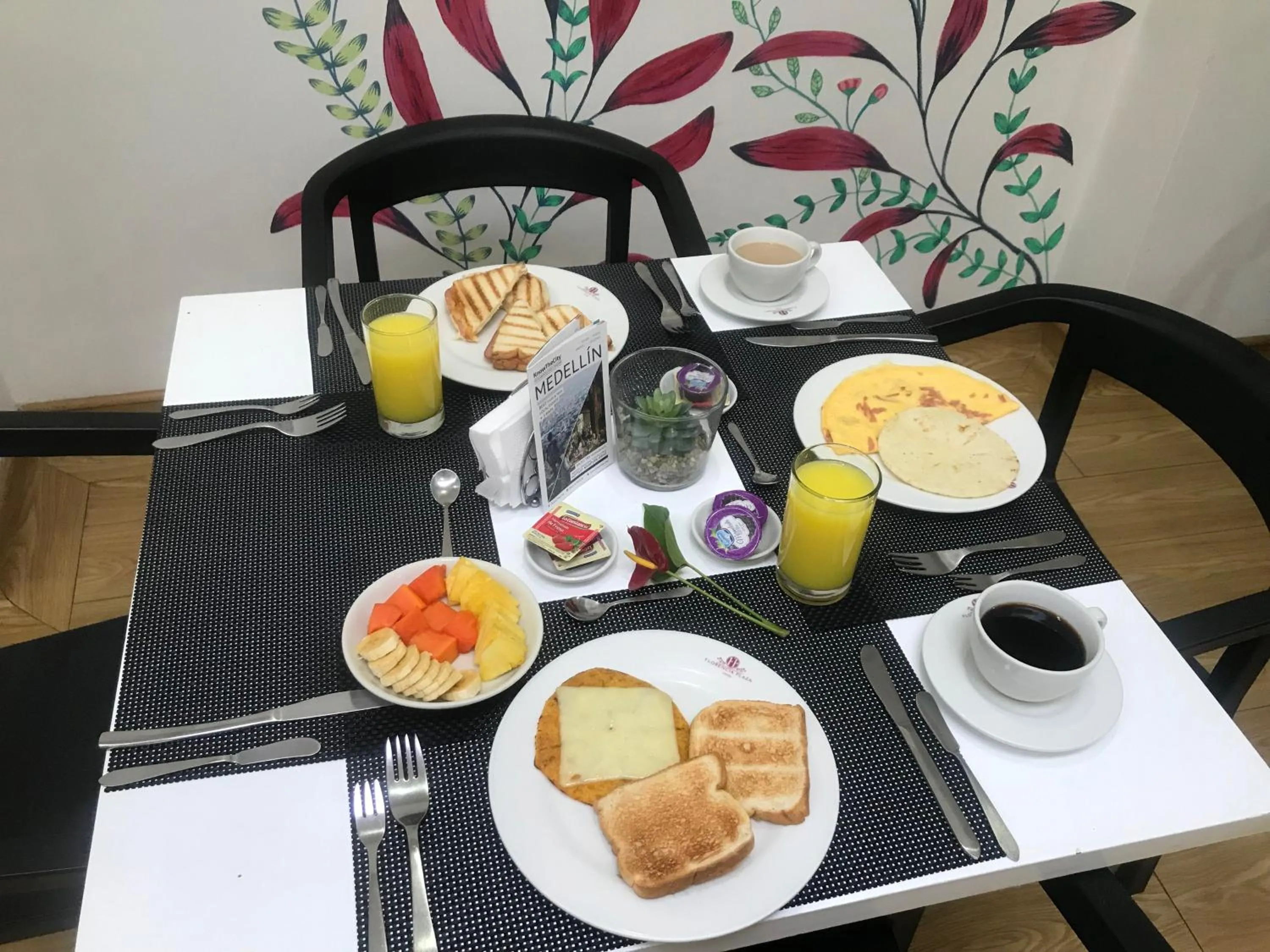 Breakfast in Hotel Florencia Plaza