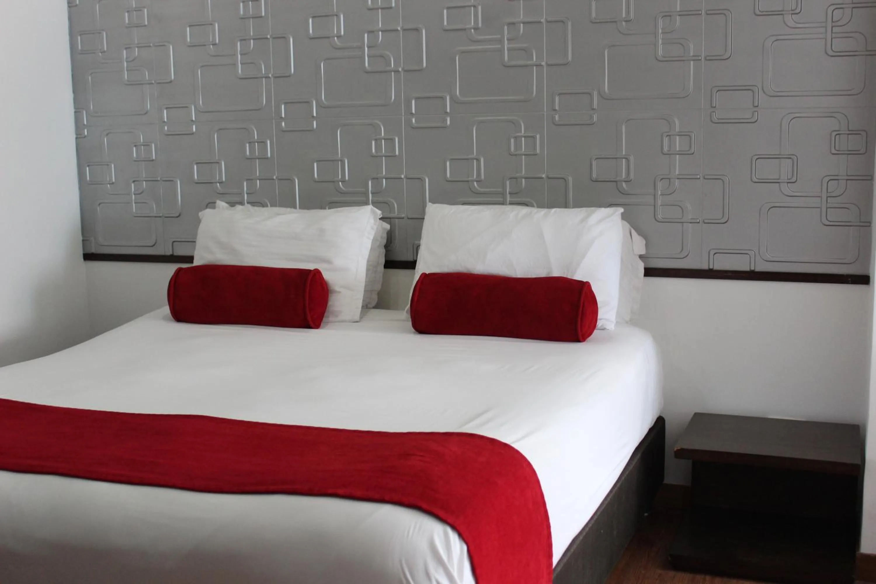 TV and multimedia, Bed in Hotel Florencia Plaza