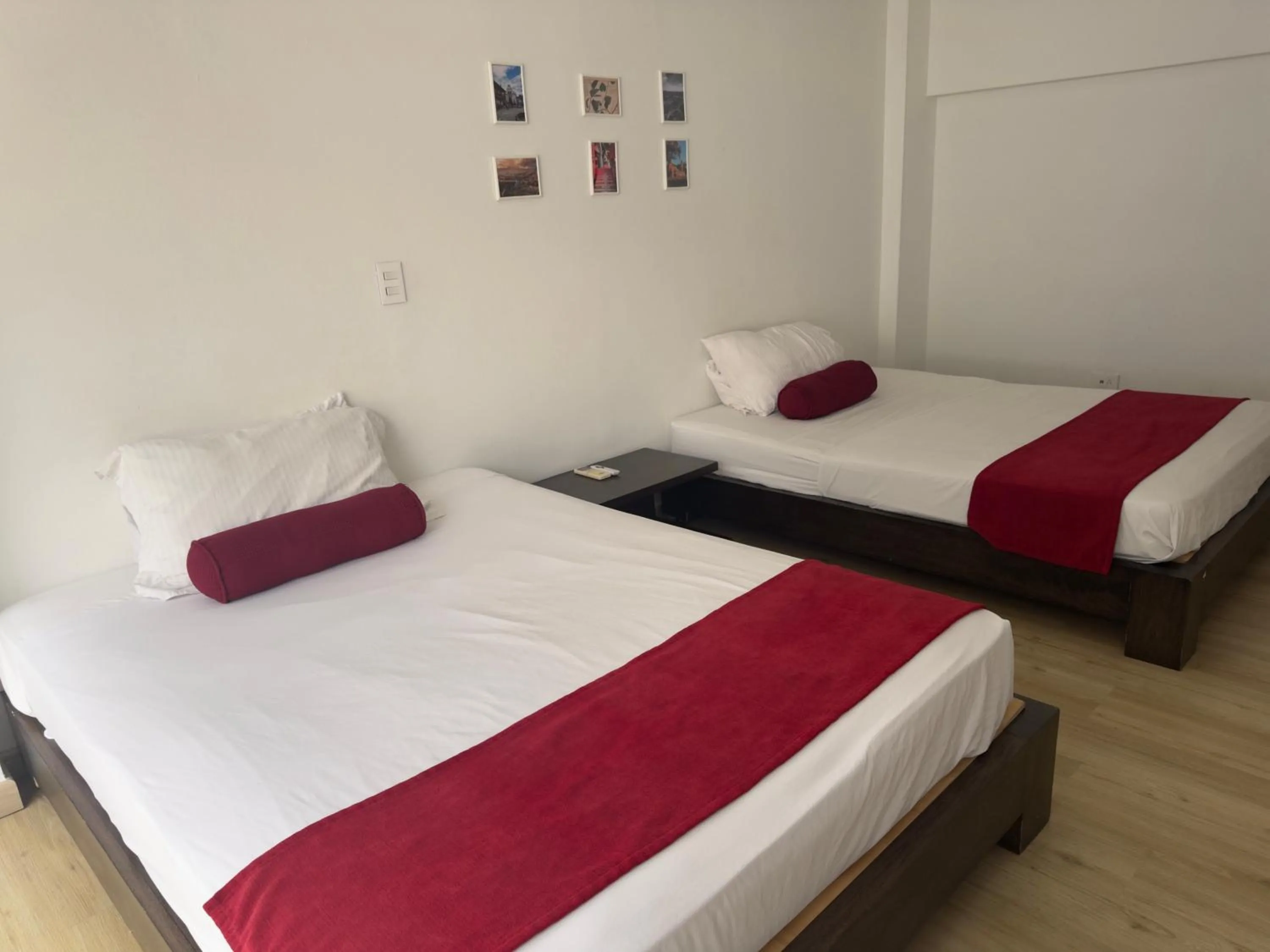 air conditioner, Bed in Hotel Florencia Plaza