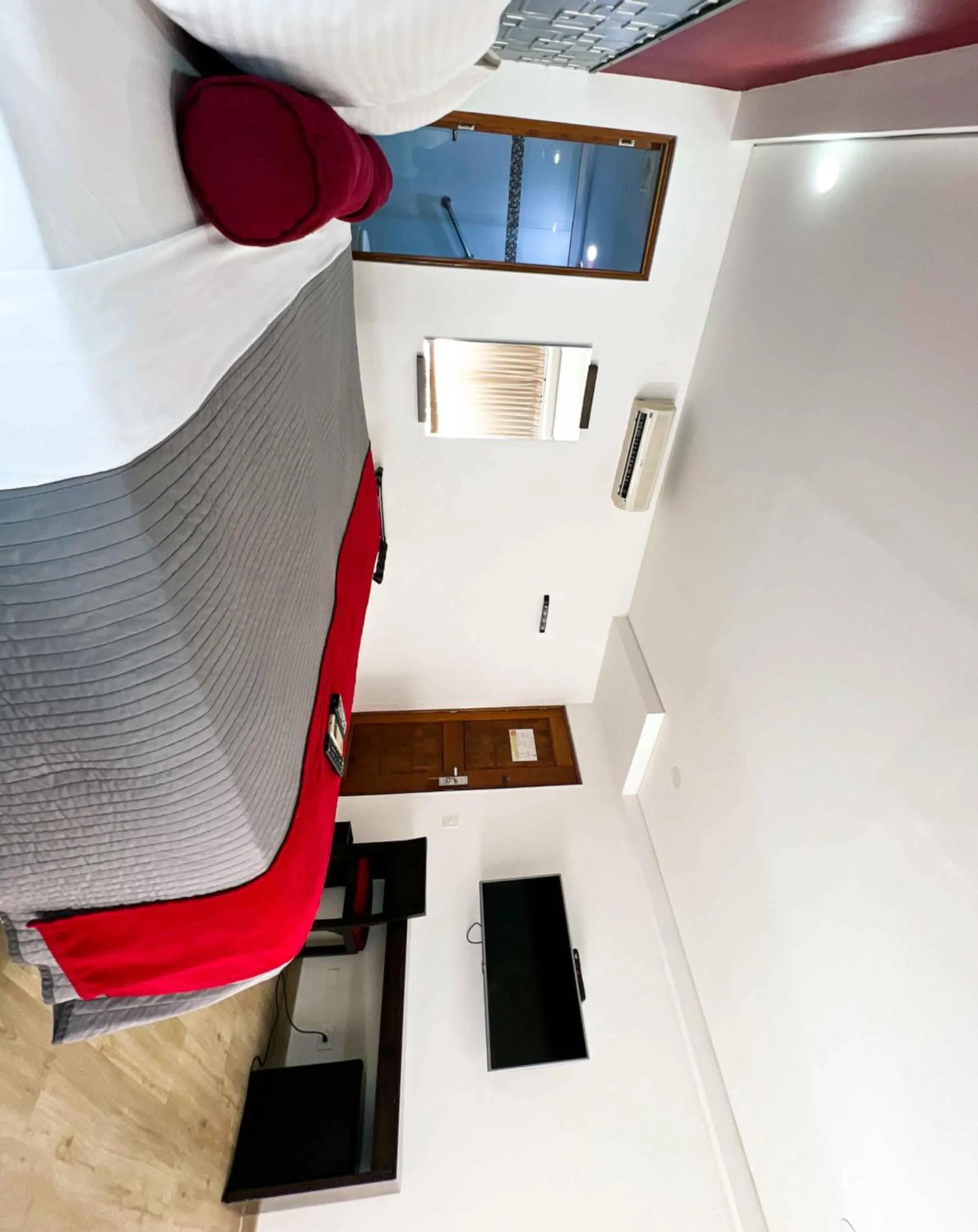 Photo of the whole room in Hotel Florencia Plaza