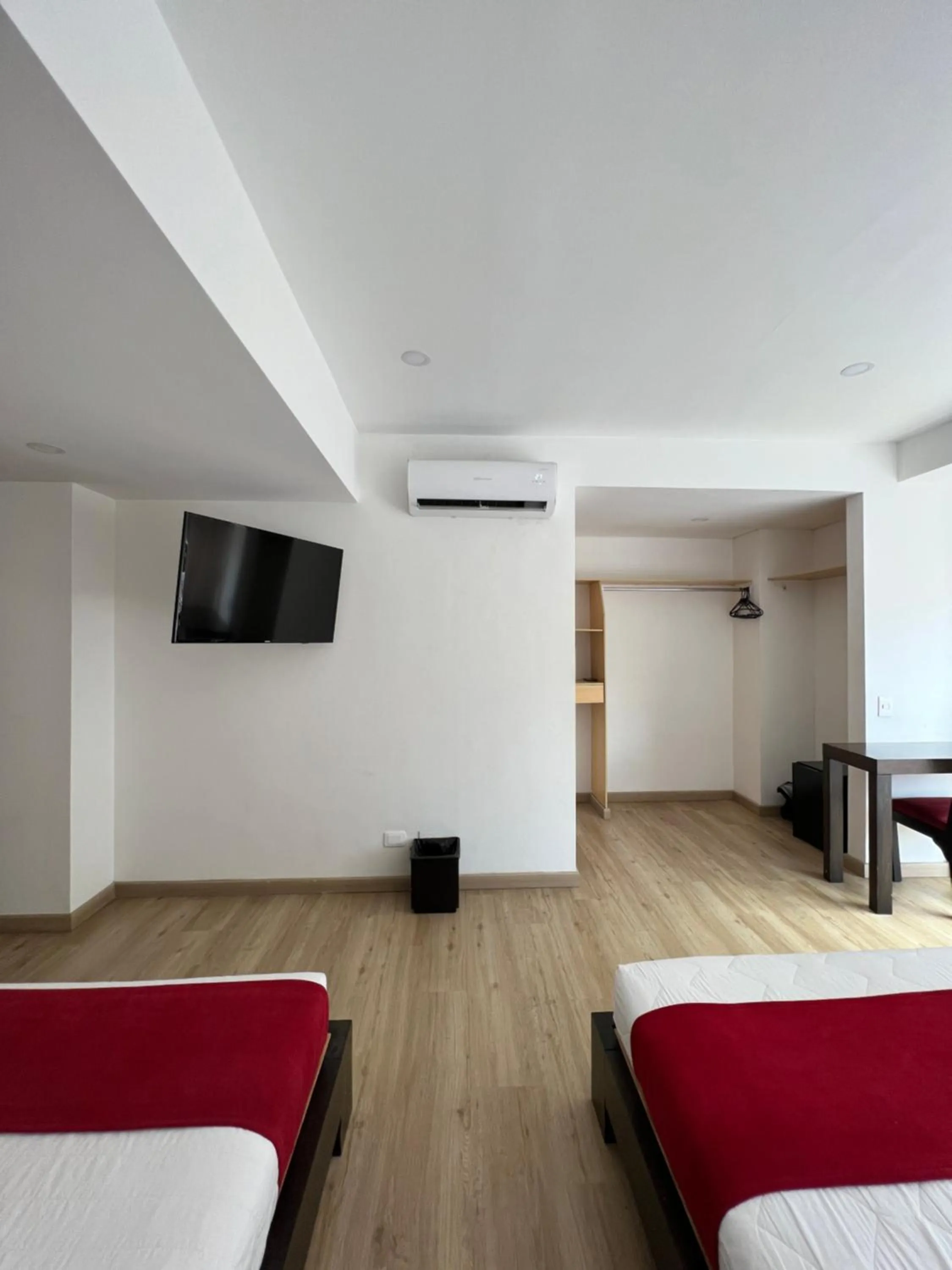 Photo of the whole room, Bed in Hotel Florencia Plaza