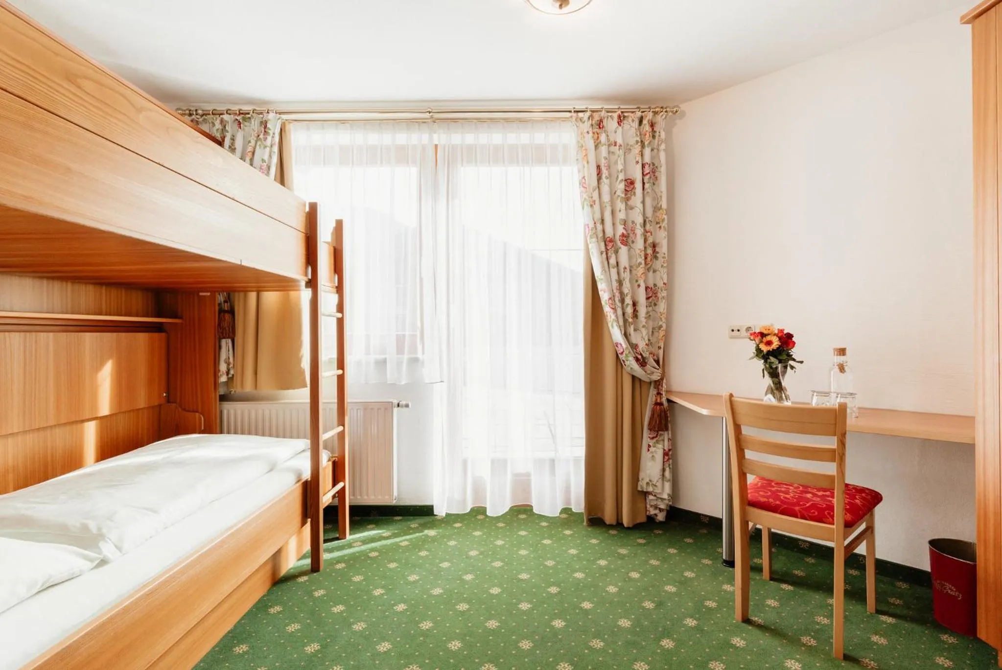 Bedroom, Bed in Hotel Gratz Großarl