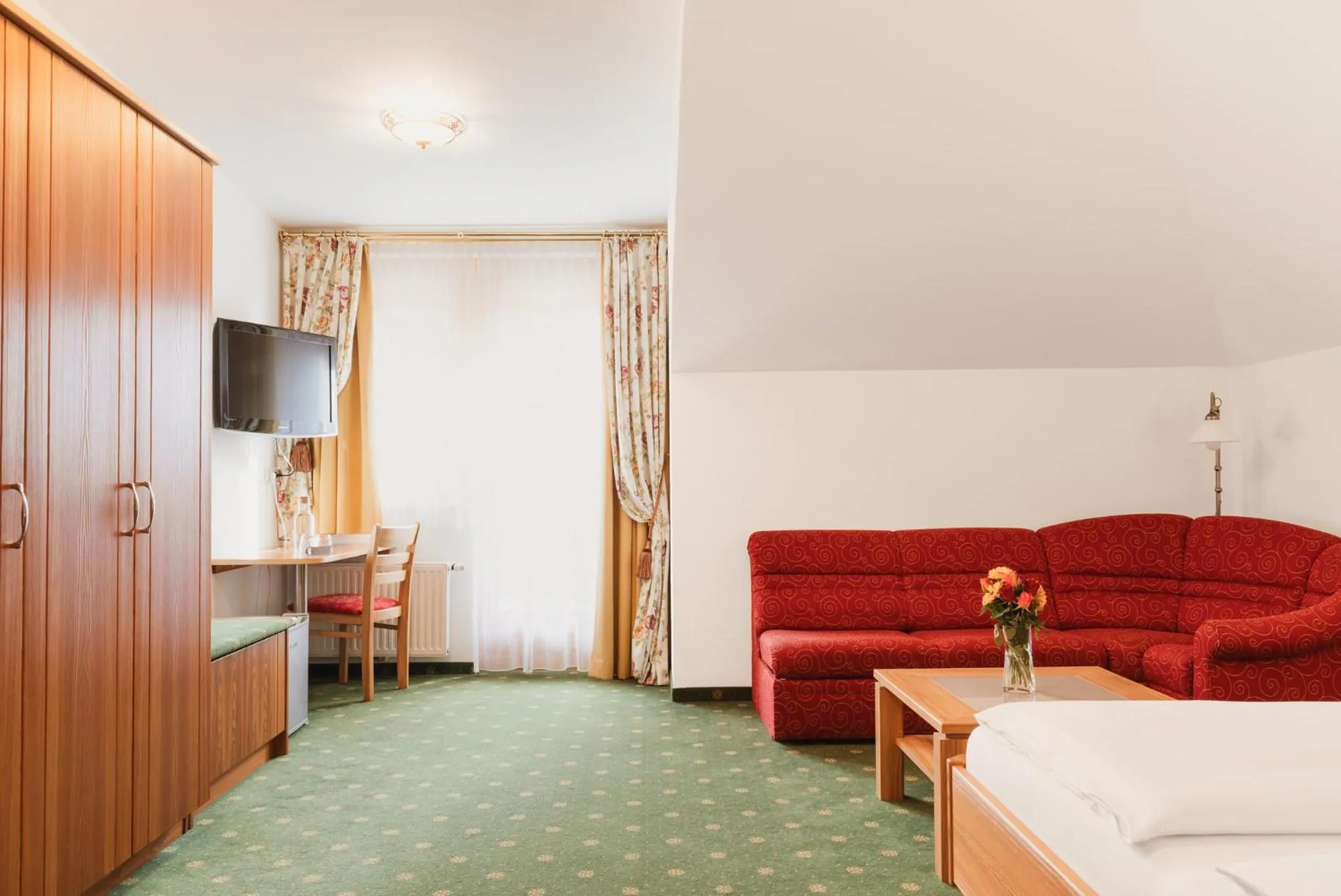 Bedroom, Bed in Hotel Gratz Großarl