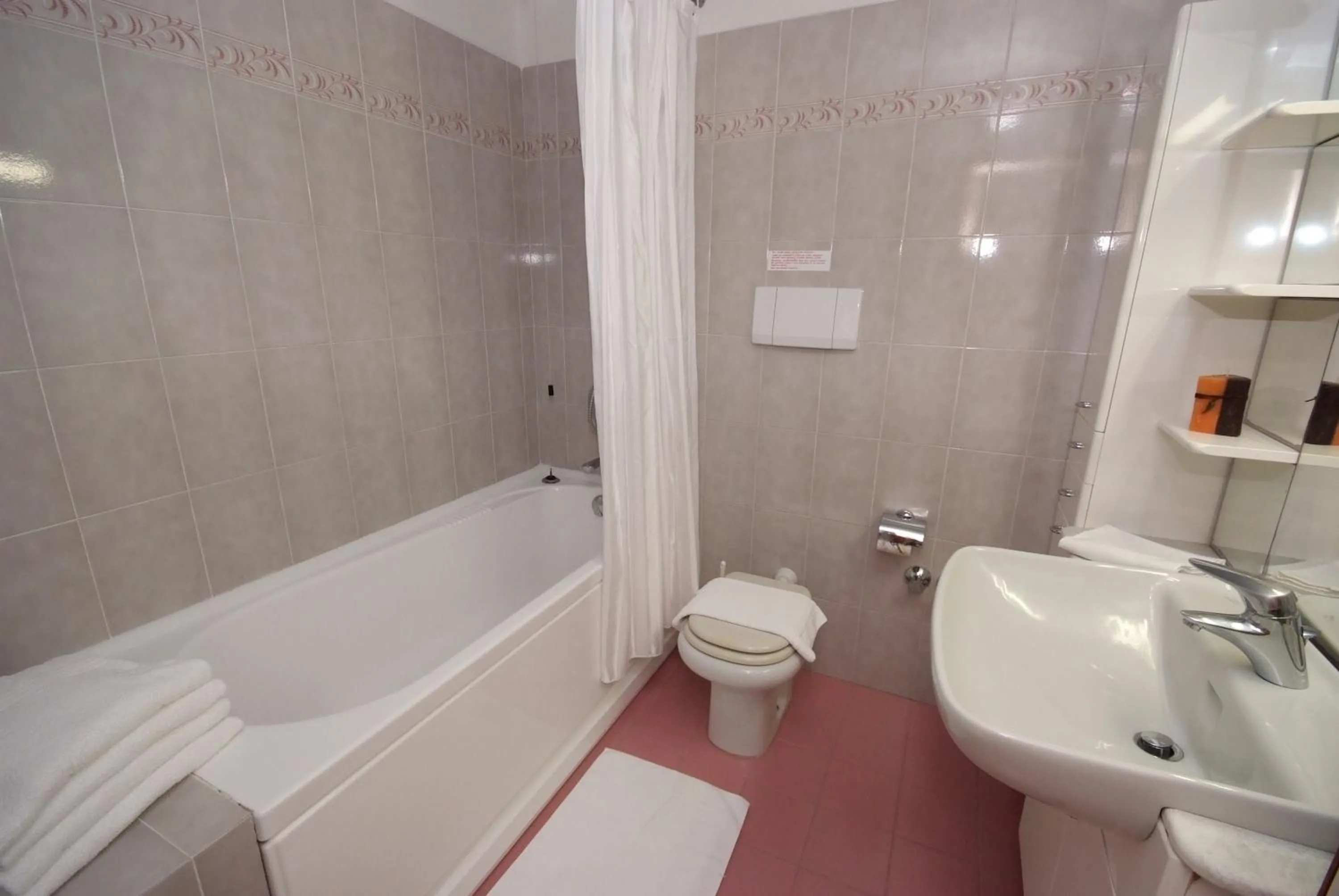 Bathroom in Residence Elite