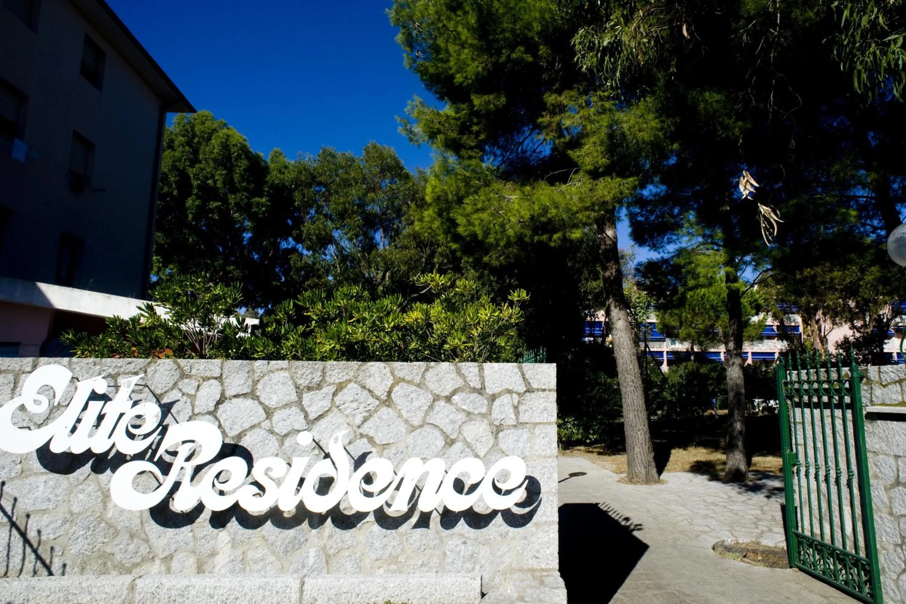 Facade/entrance in Residence Elite