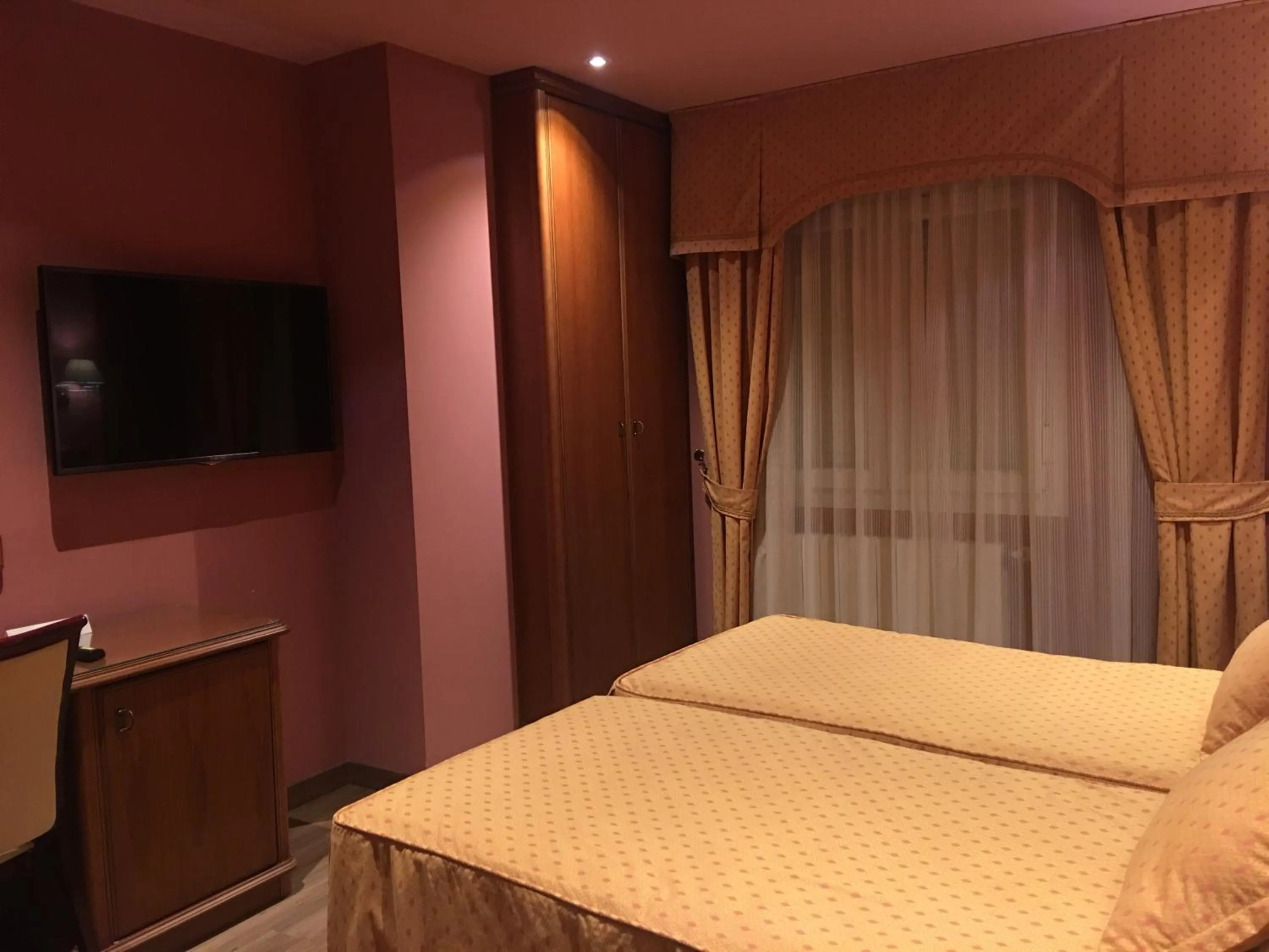 Photo of the whole room, Bed in Hotel Torres I