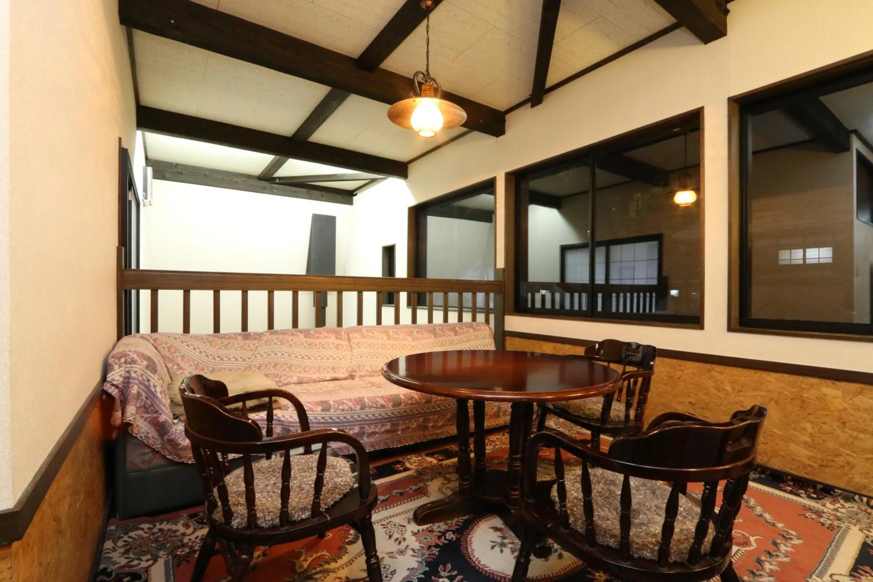 Communal lounge/ TV room in Warabiso