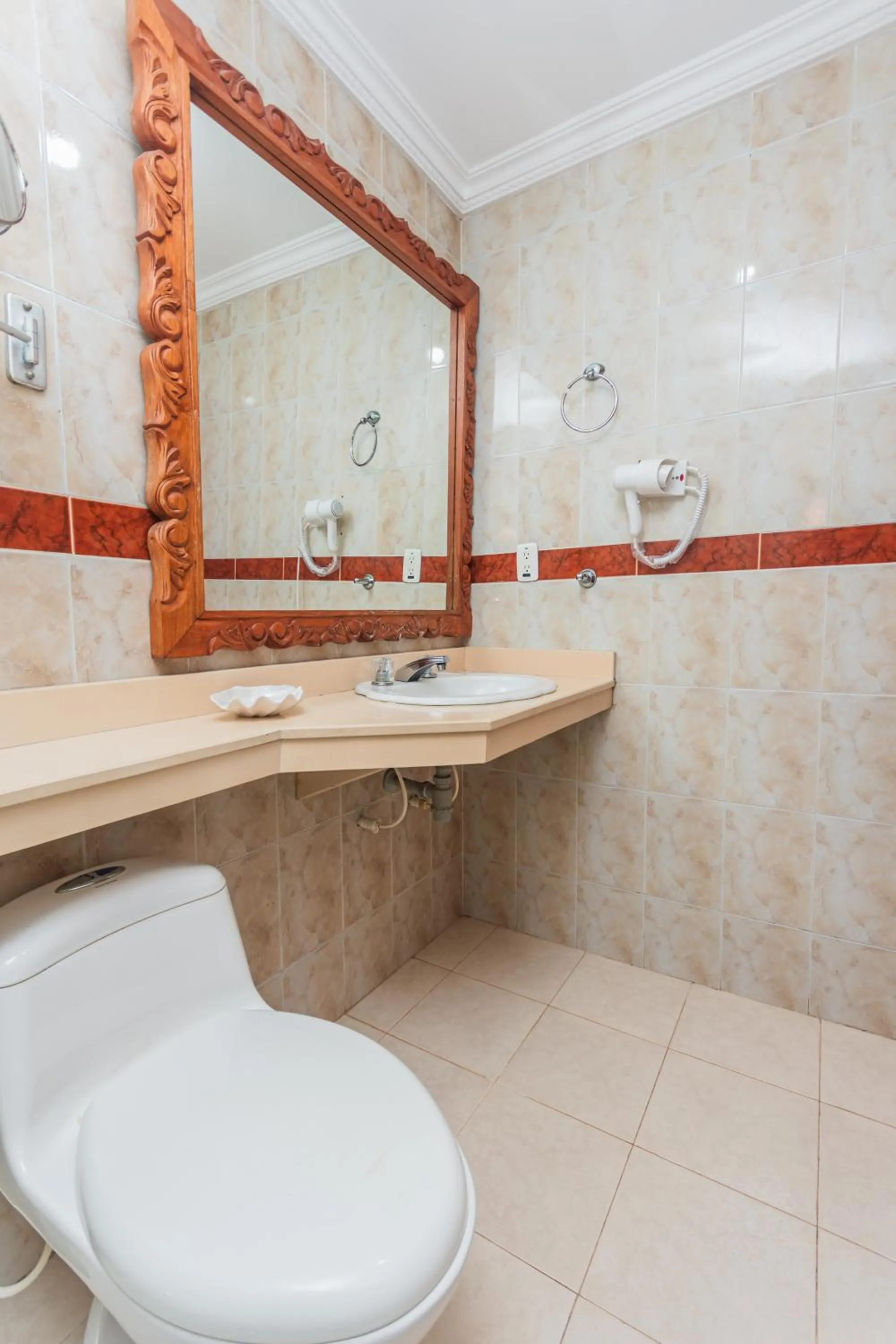 Shower in Hotel Baluarte Cartagena Boutique