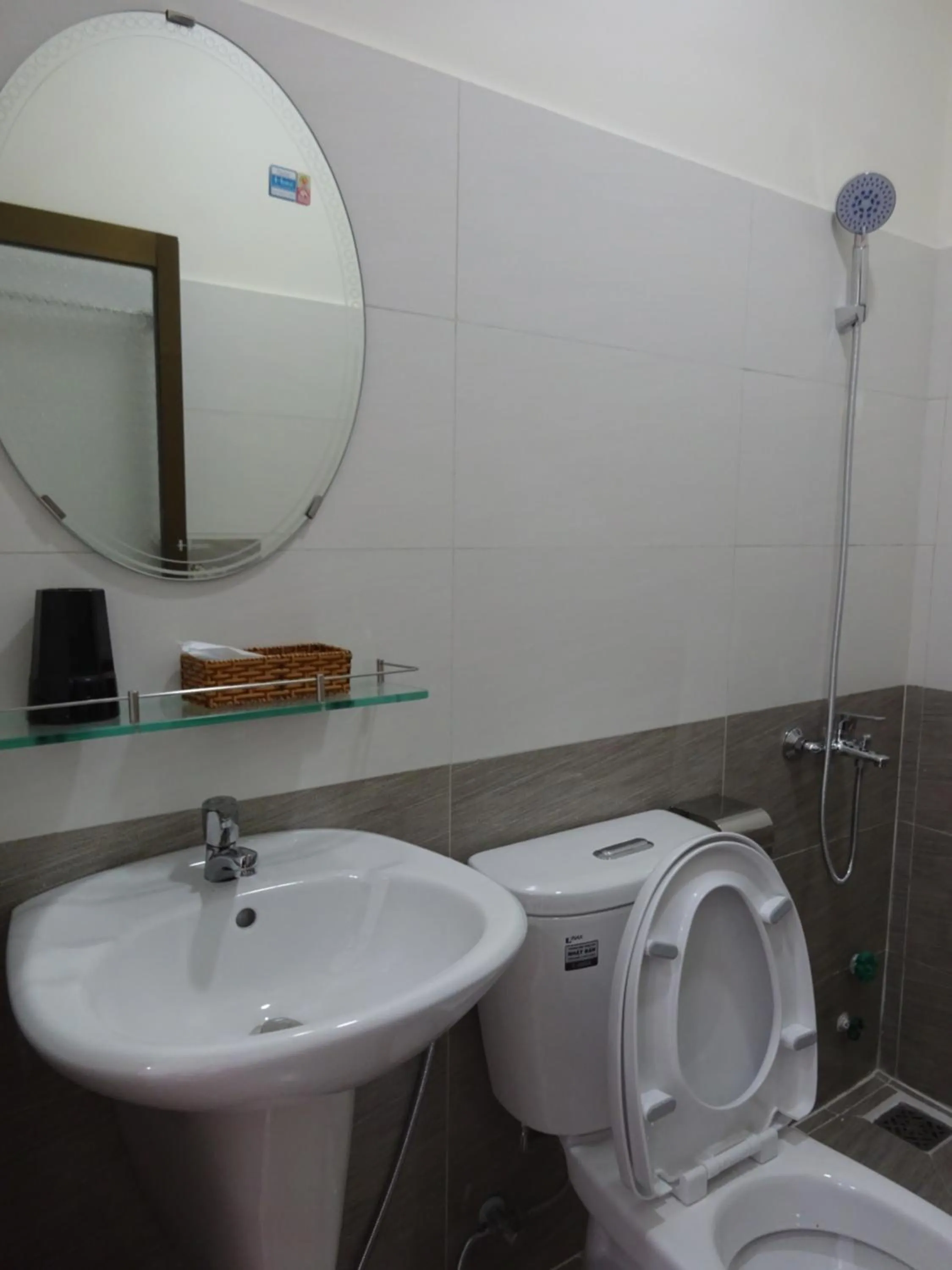Bathroom in Cam Ly Homestay