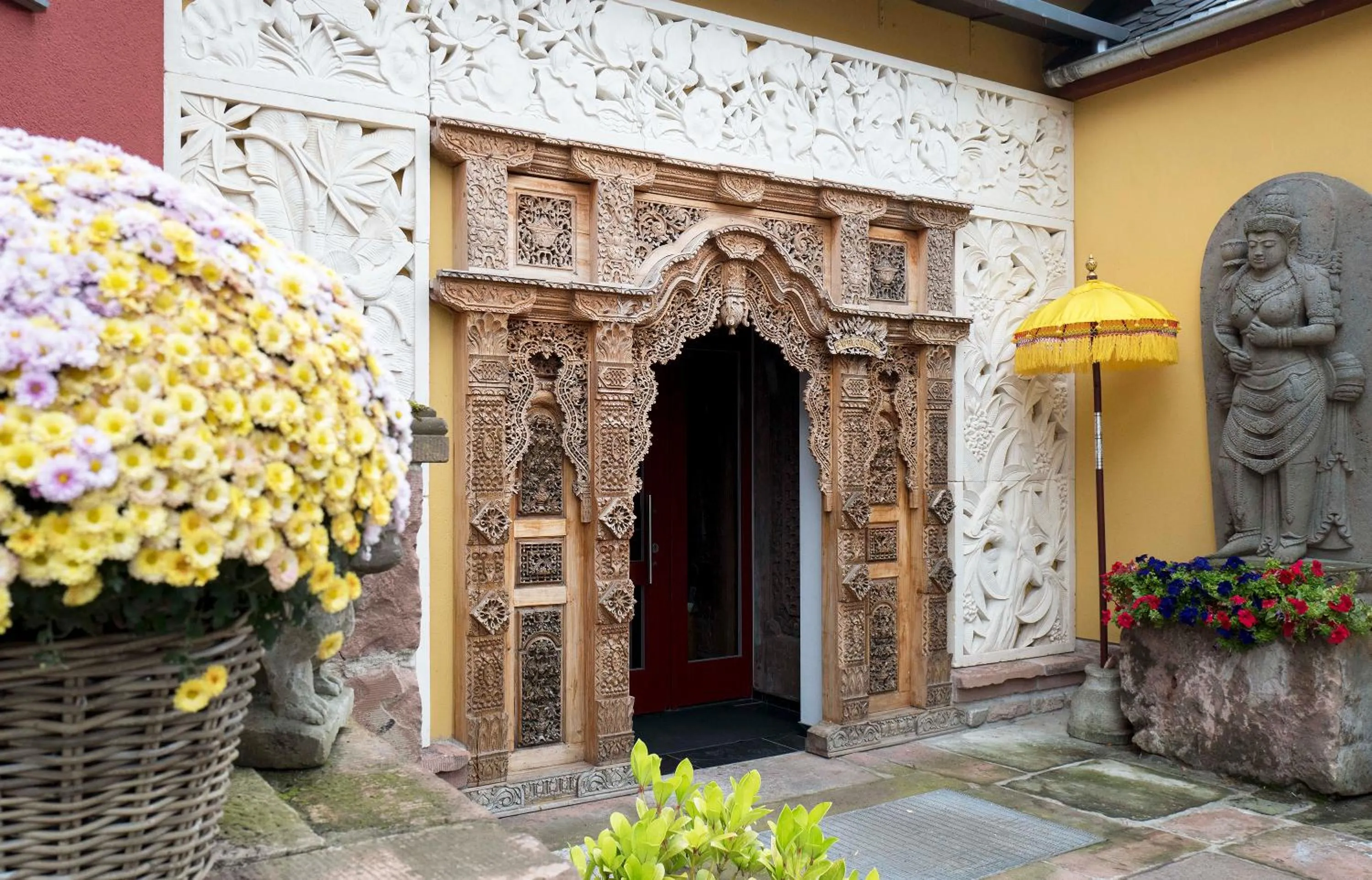 Facade/entrance in Hotel am Palais