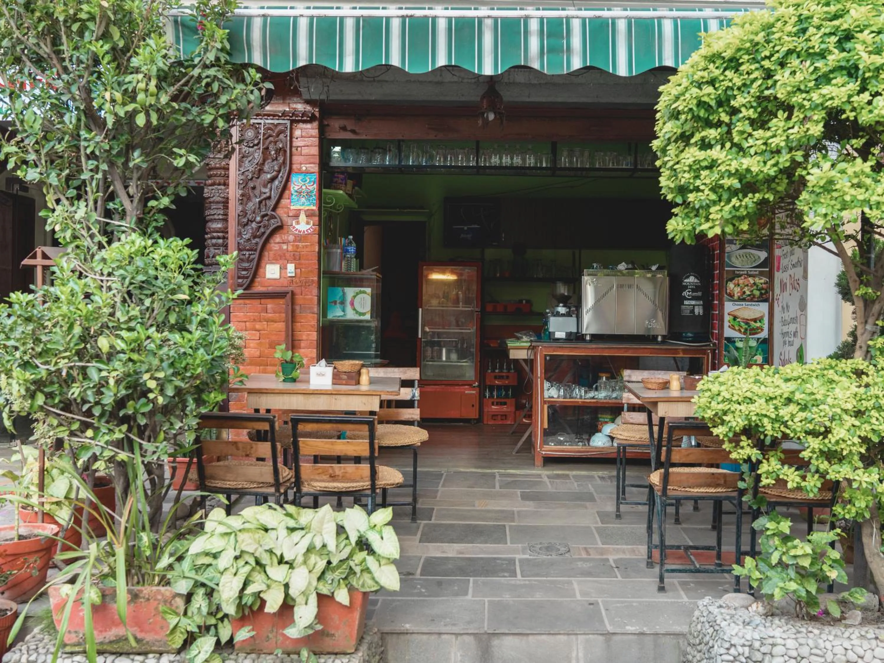 Coffee/tea facilities in Newa Home