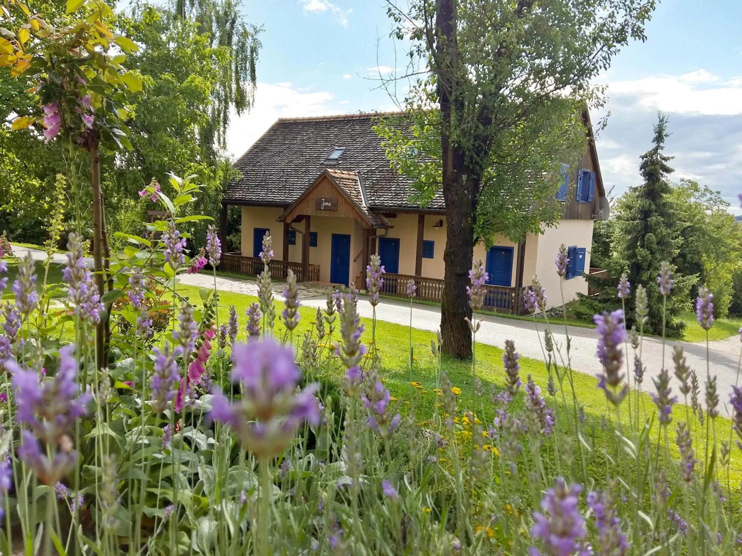 Property building in Winery, Restaurant & Pension Vuglec Breg