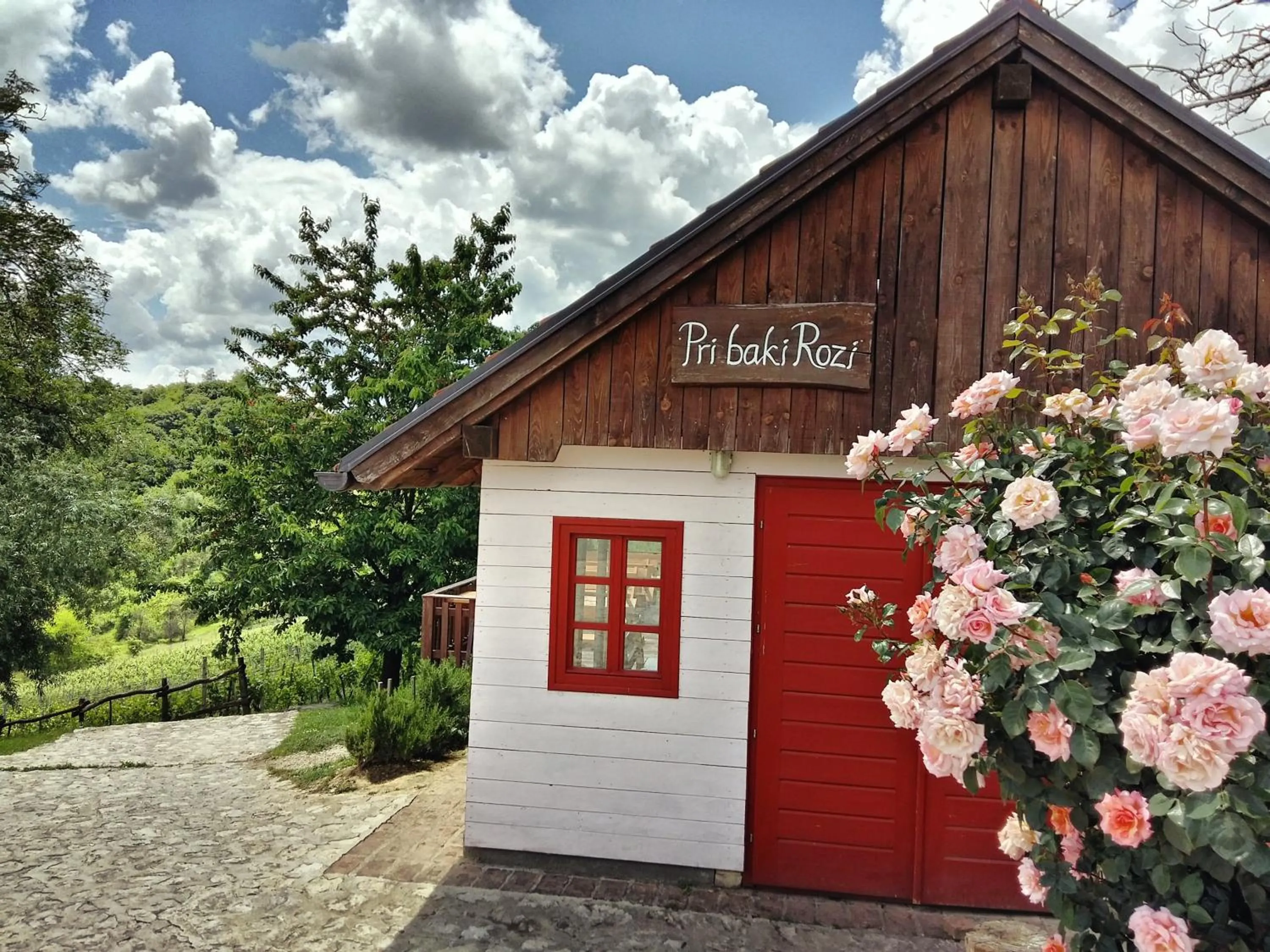 Restaurant/places to eat in Winery, Restaurant & Pension Vuglec Breg