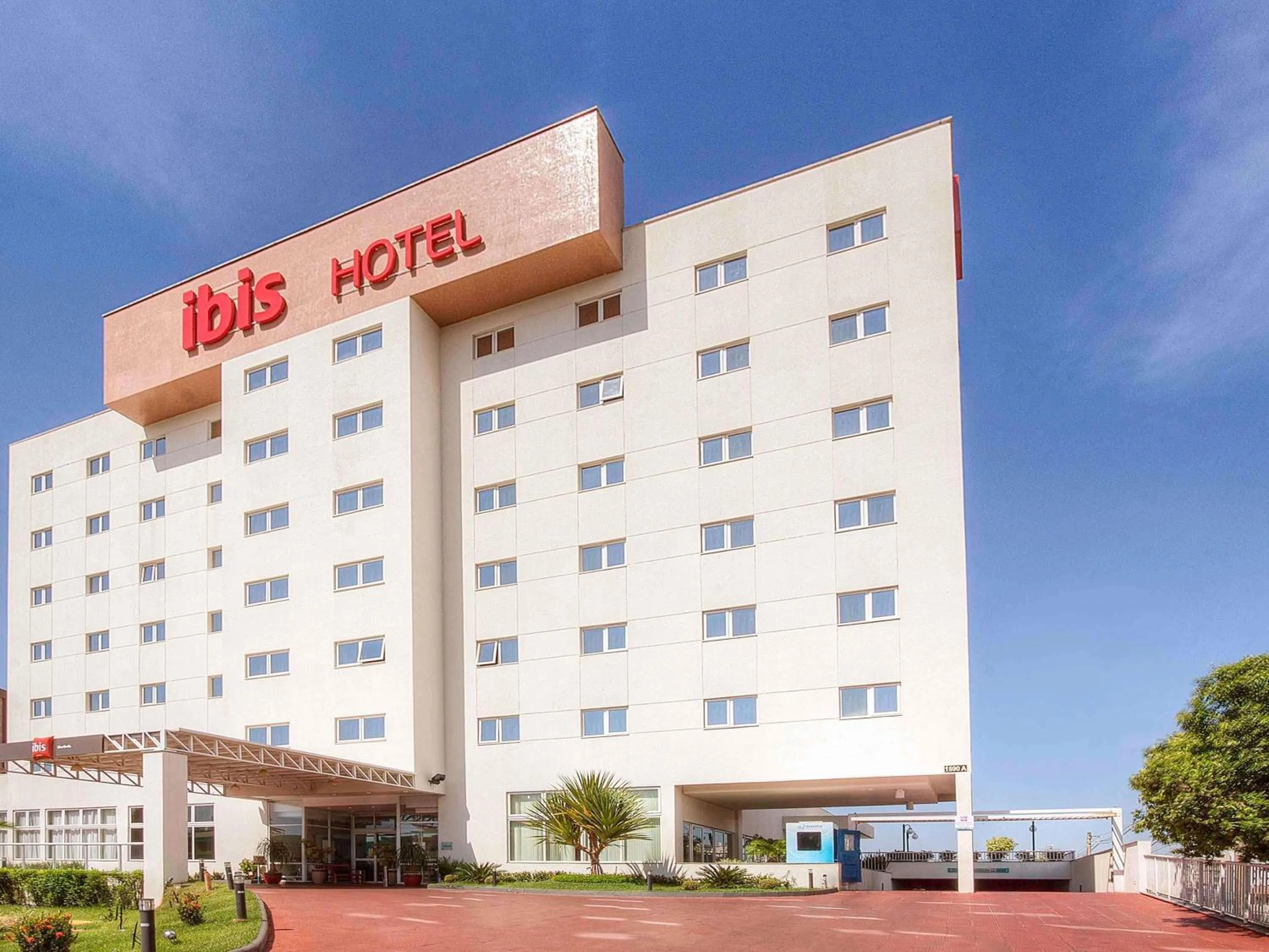 Property building in ibis Uberlandia