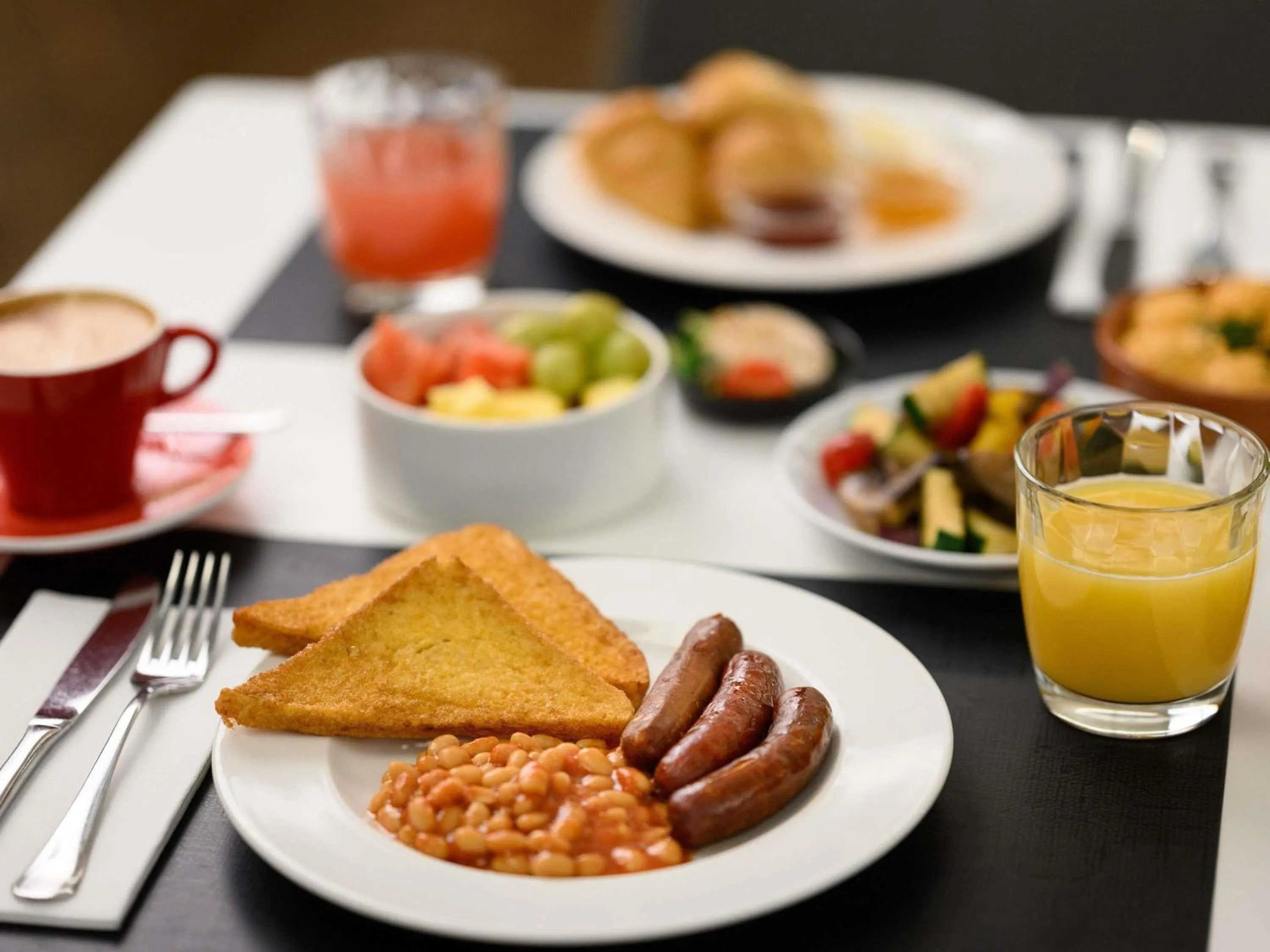 Restaurant/places to eat in ibis Styles Budapest Airport