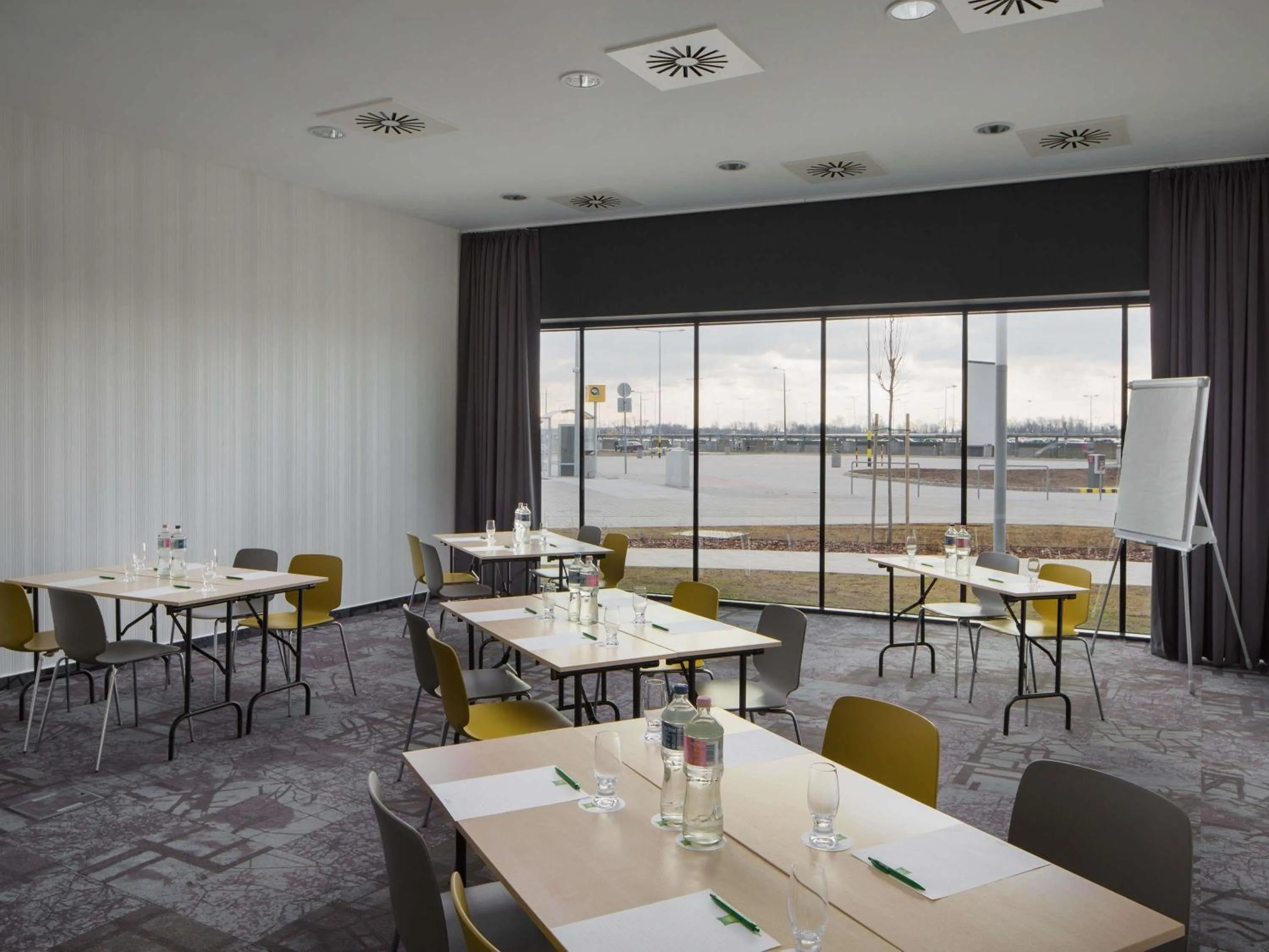 Meeting/conference room in ibis Styles Budapest Airport