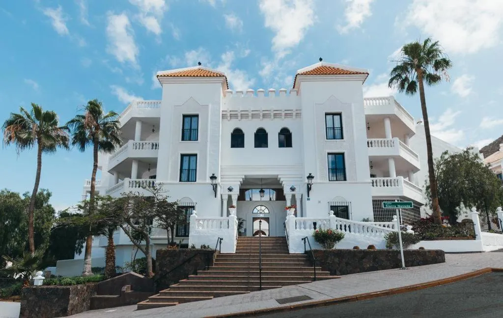 Property building in Ona Beverly Hills Heights