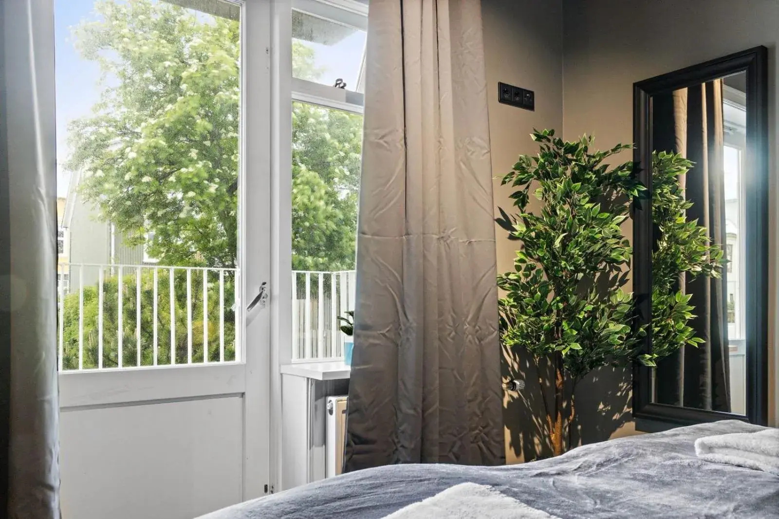 Deluxe Apartment with Balcony in Astro Apartments Deluxe Apartment with Balcony in Astro Apartments