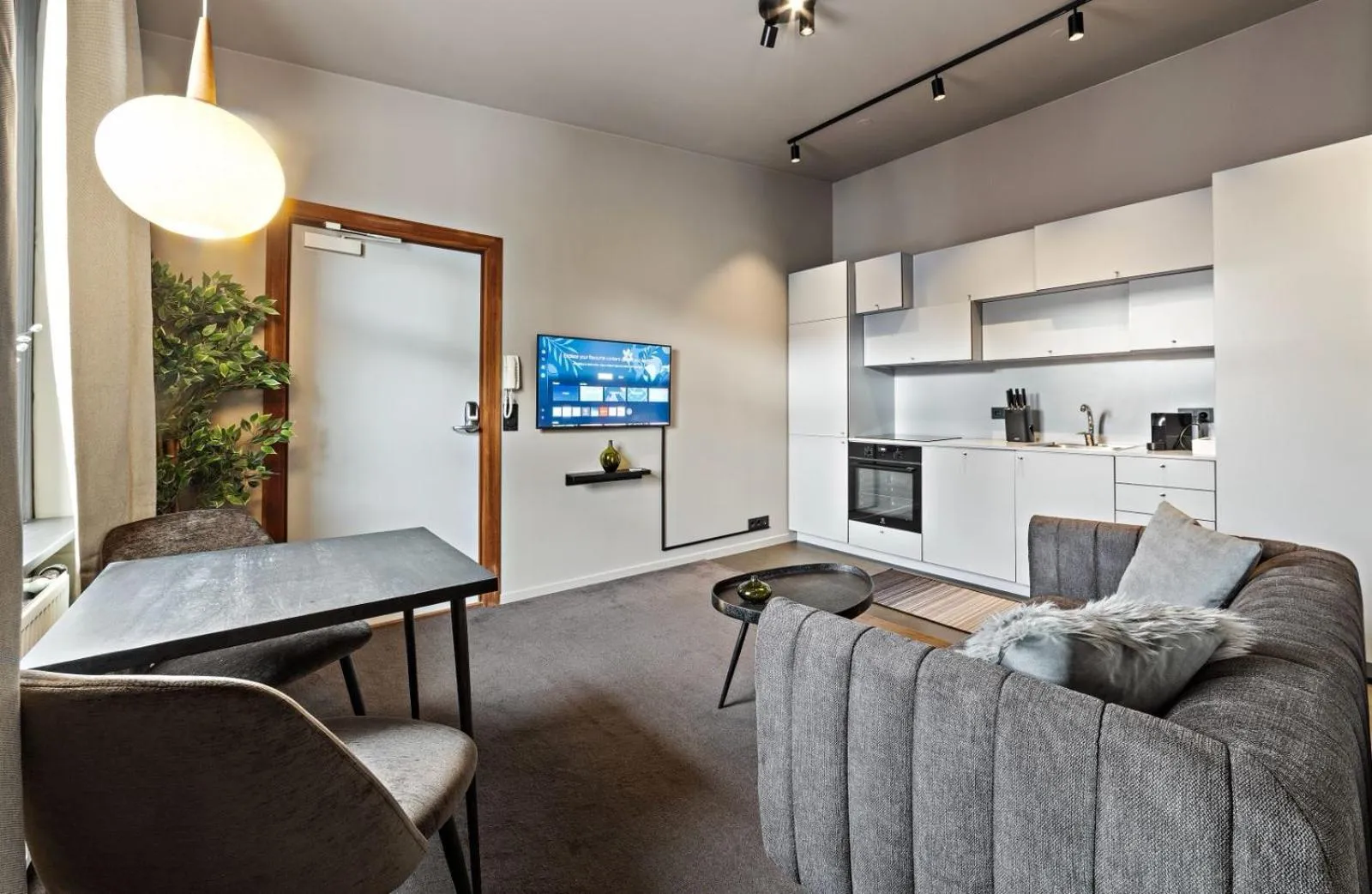 TV and multimedia in Astro Apartments