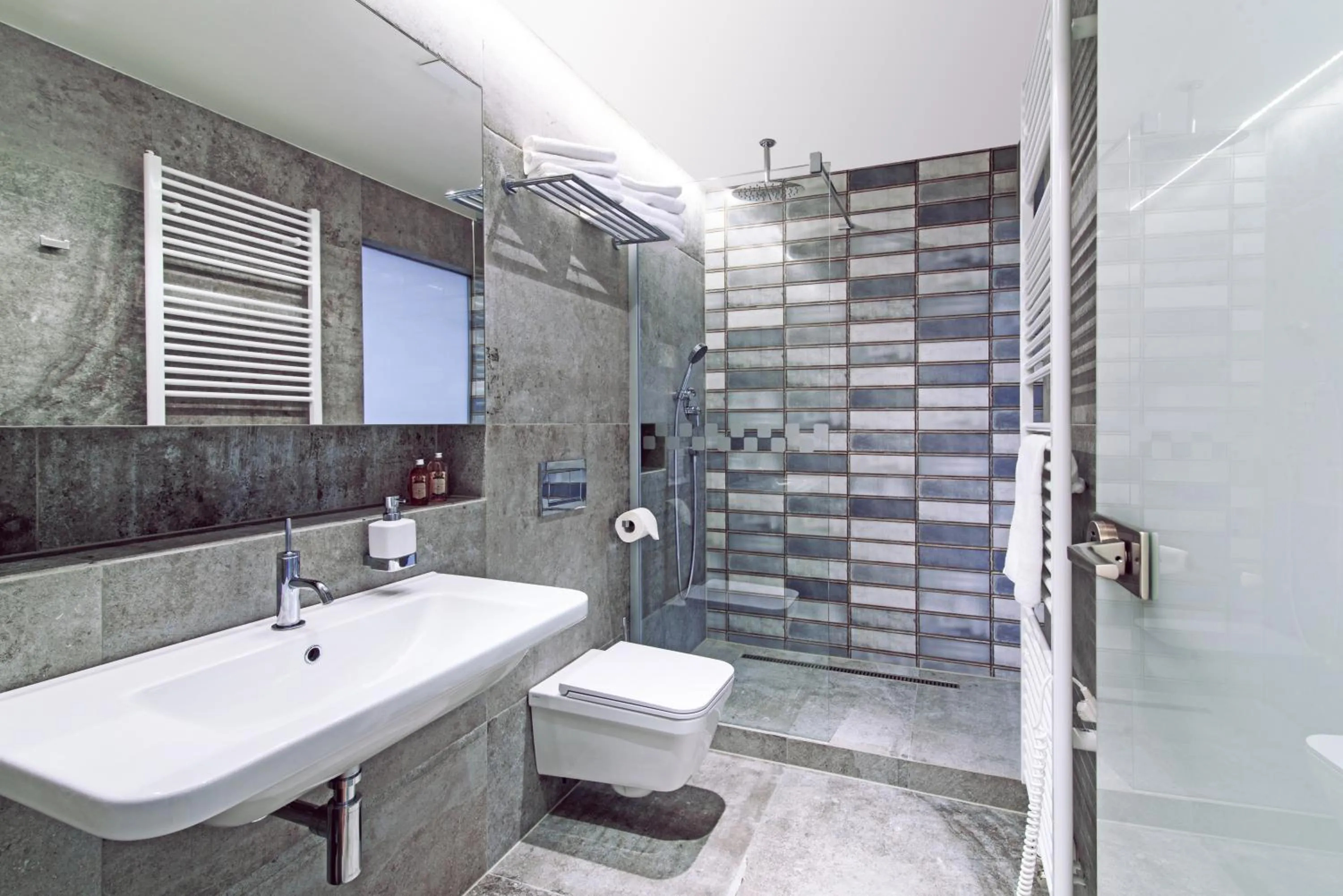 Shower in Hotel Zámek Svijany