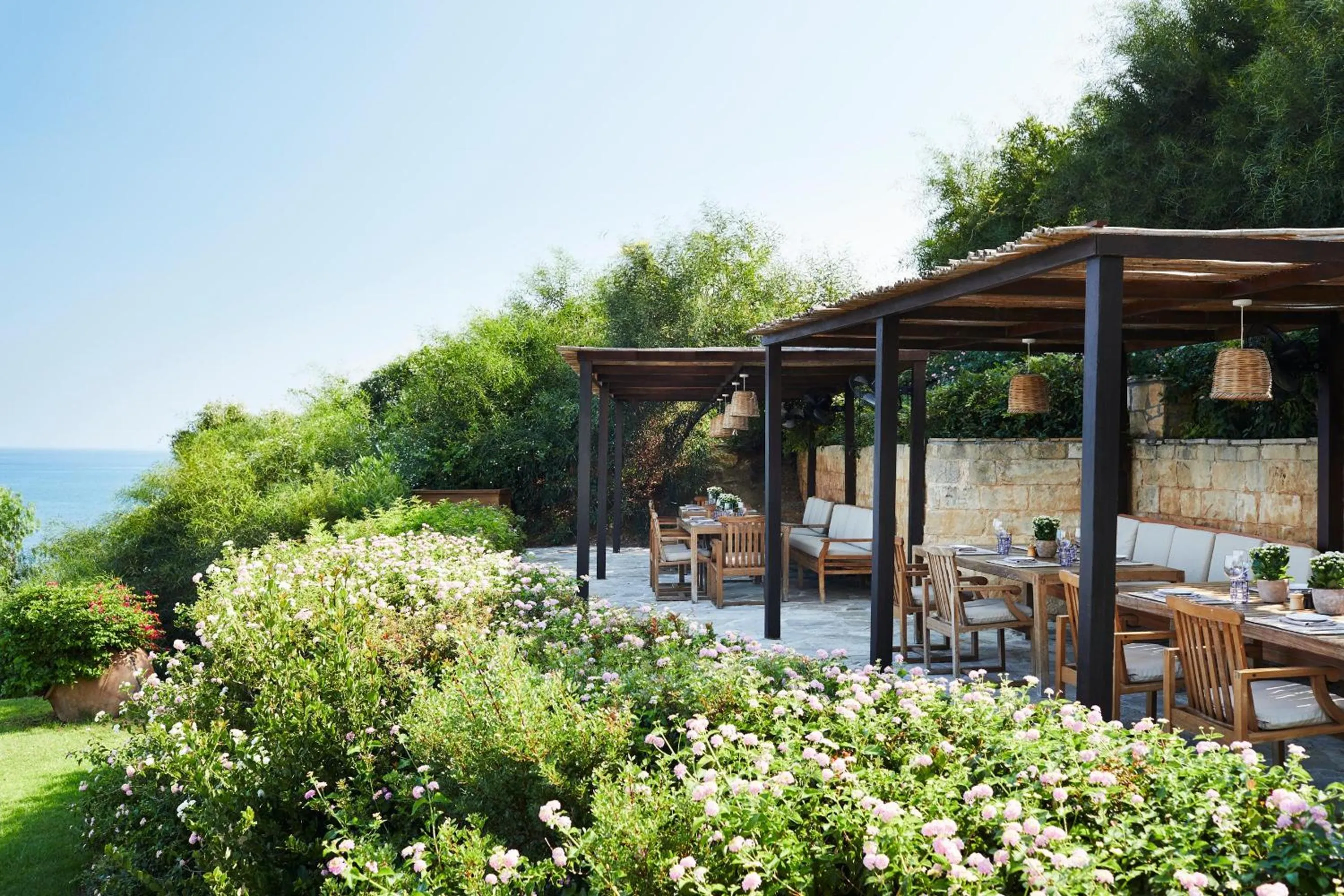 Restaurant/places to eat in Anassa