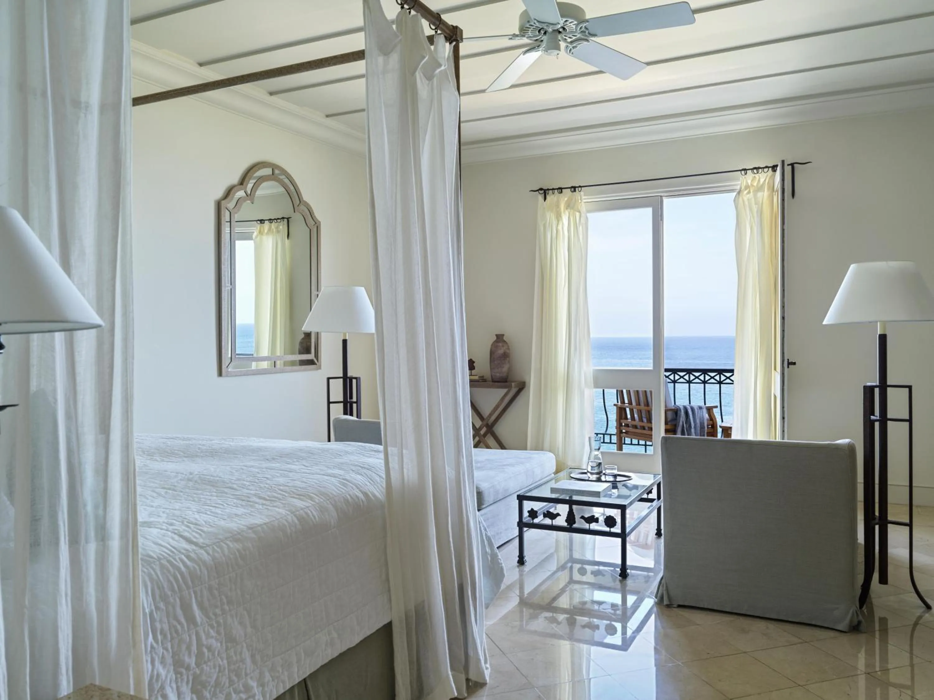 Photo of the whole room, Bed in Anassa