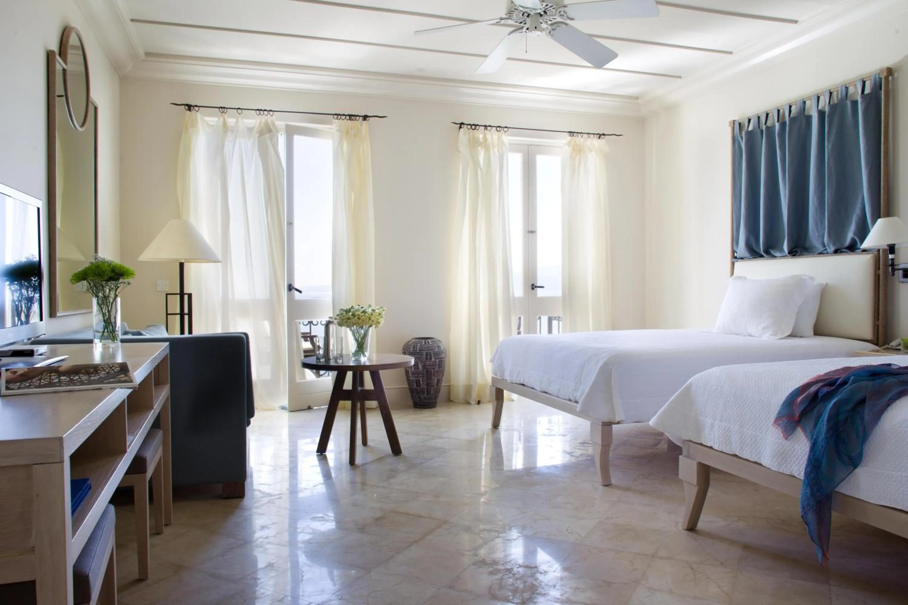 Photo of the whole room, Bed in Anassa