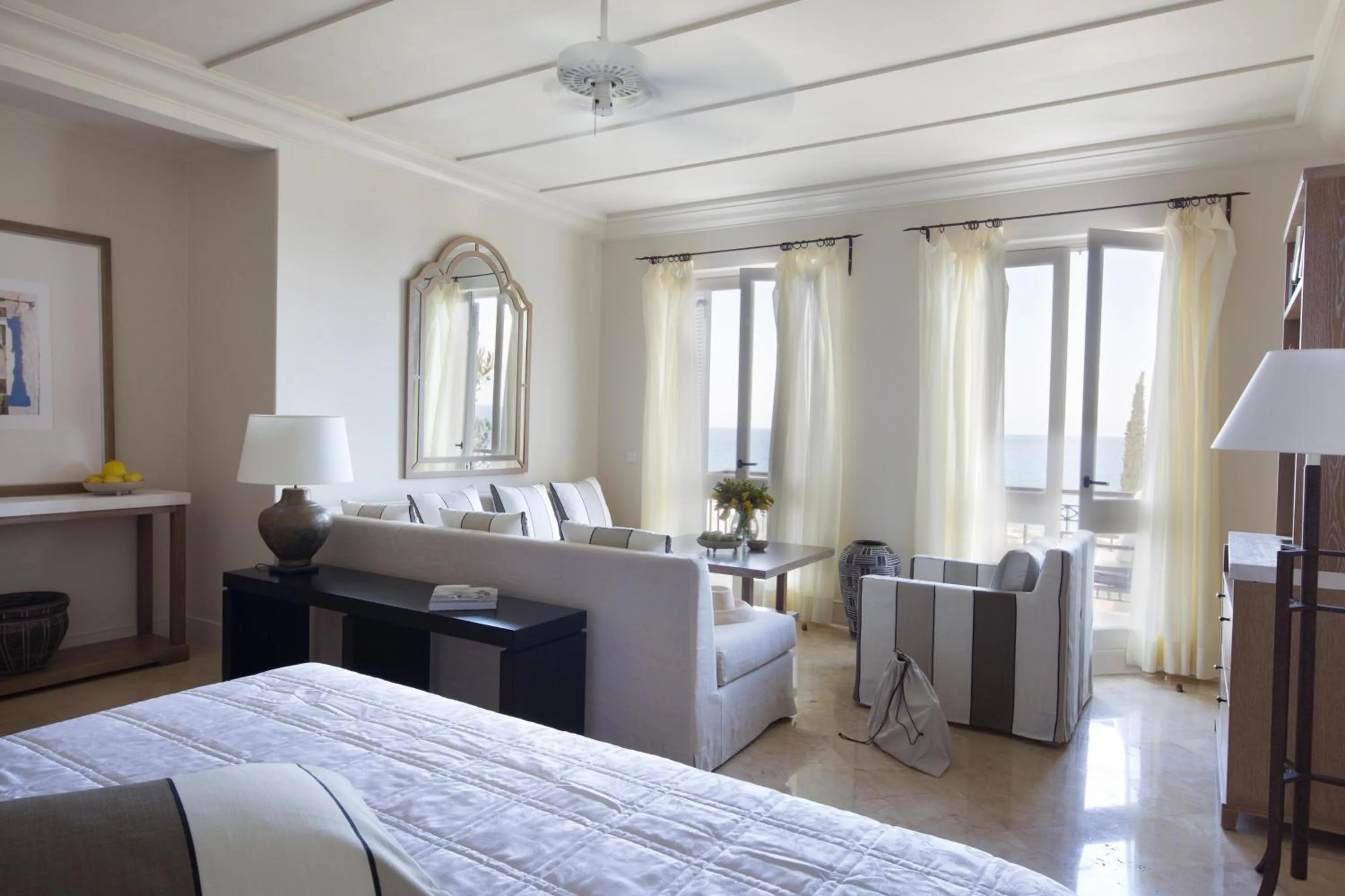 Photo of the whole room, Bed in Anassa