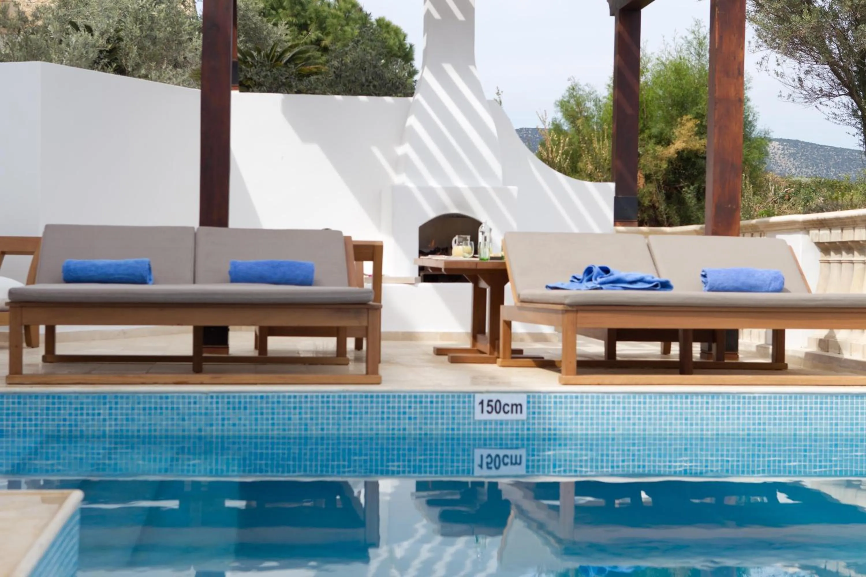 Photo of the whole room in Anassa