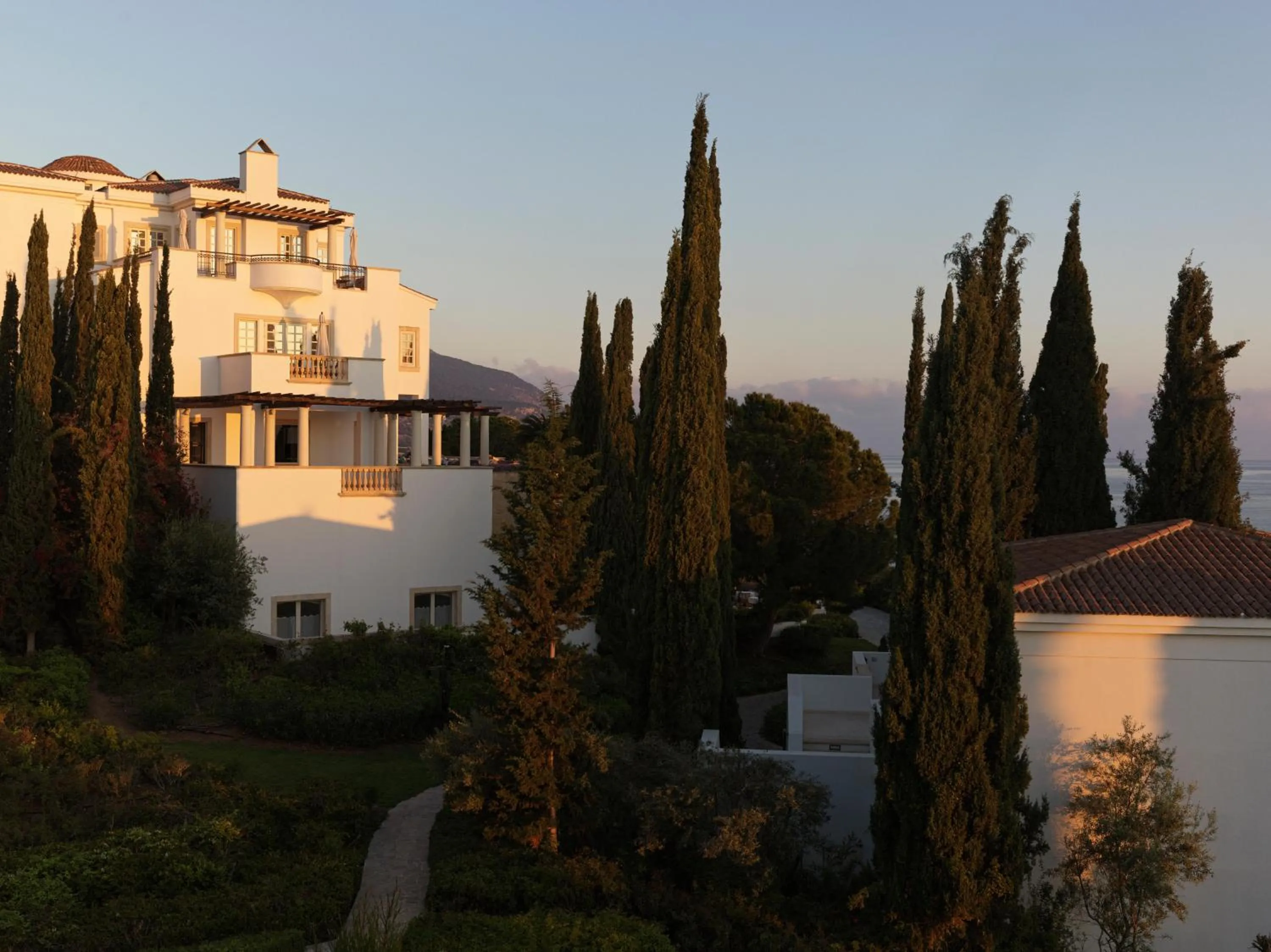 Property building in Anassa