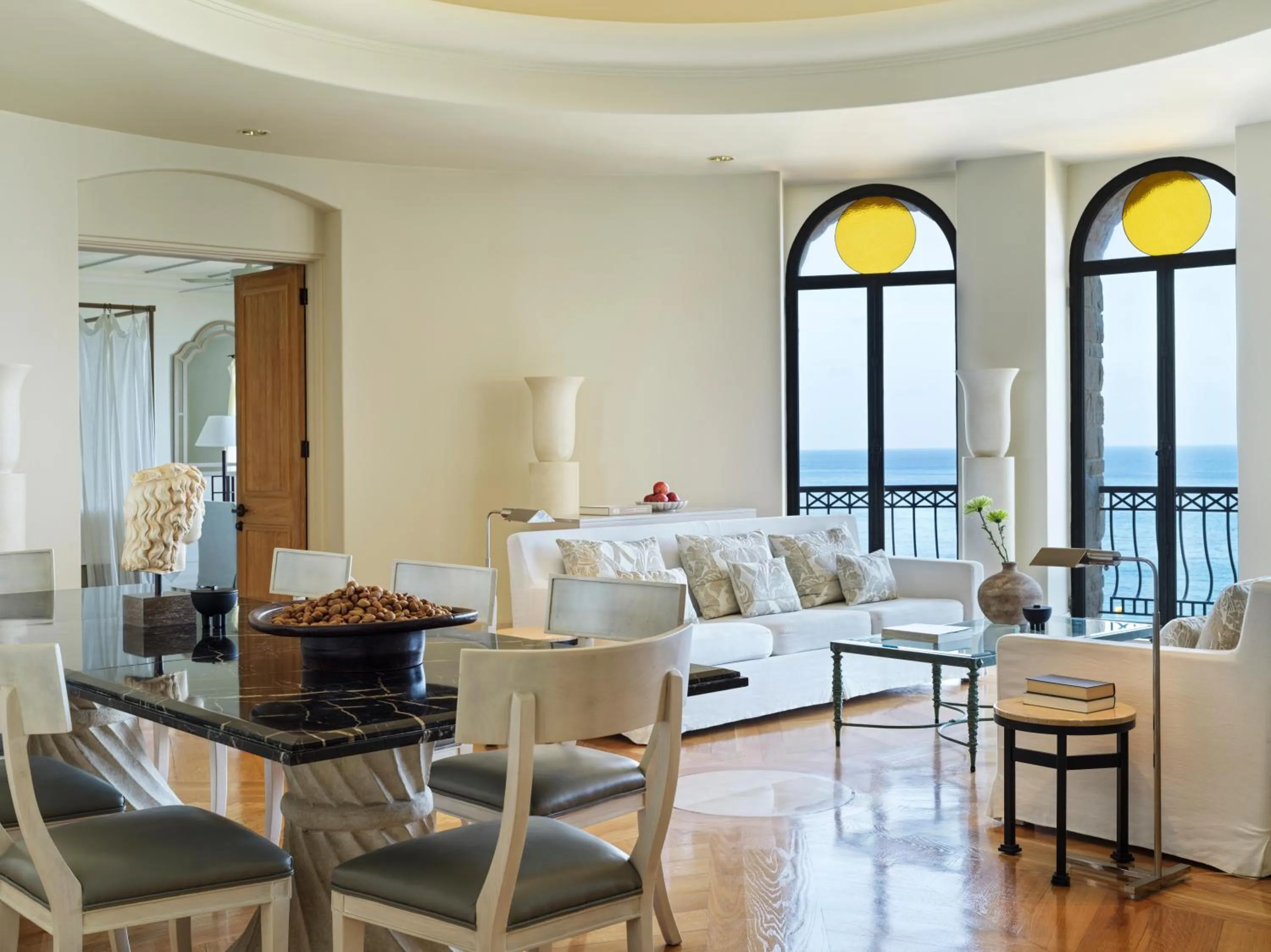 Photo of the whole room in Anassa