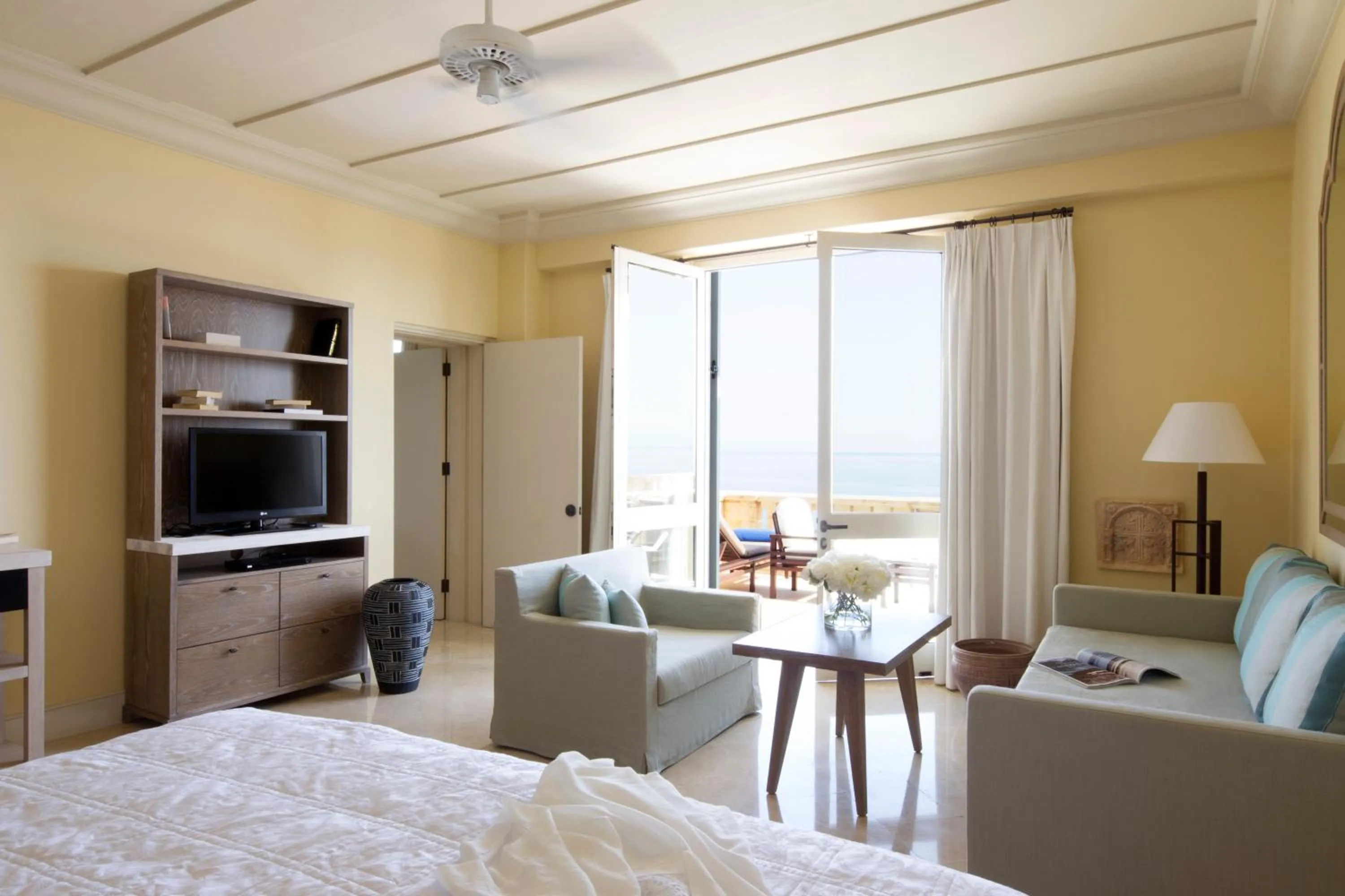 Photo of the whole room, Bed in Anassa