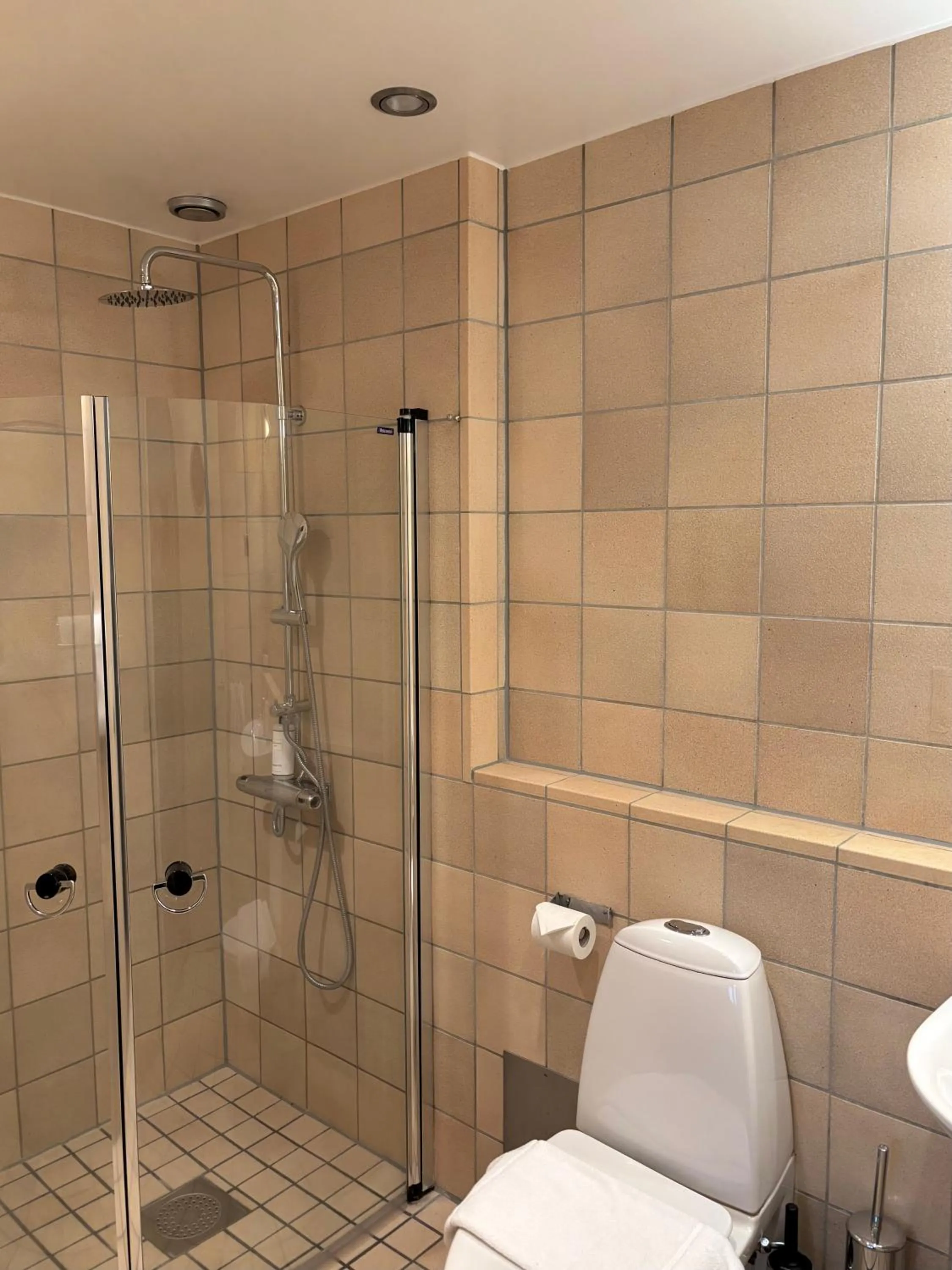 Bathroom in Maritim Hotell & Krog