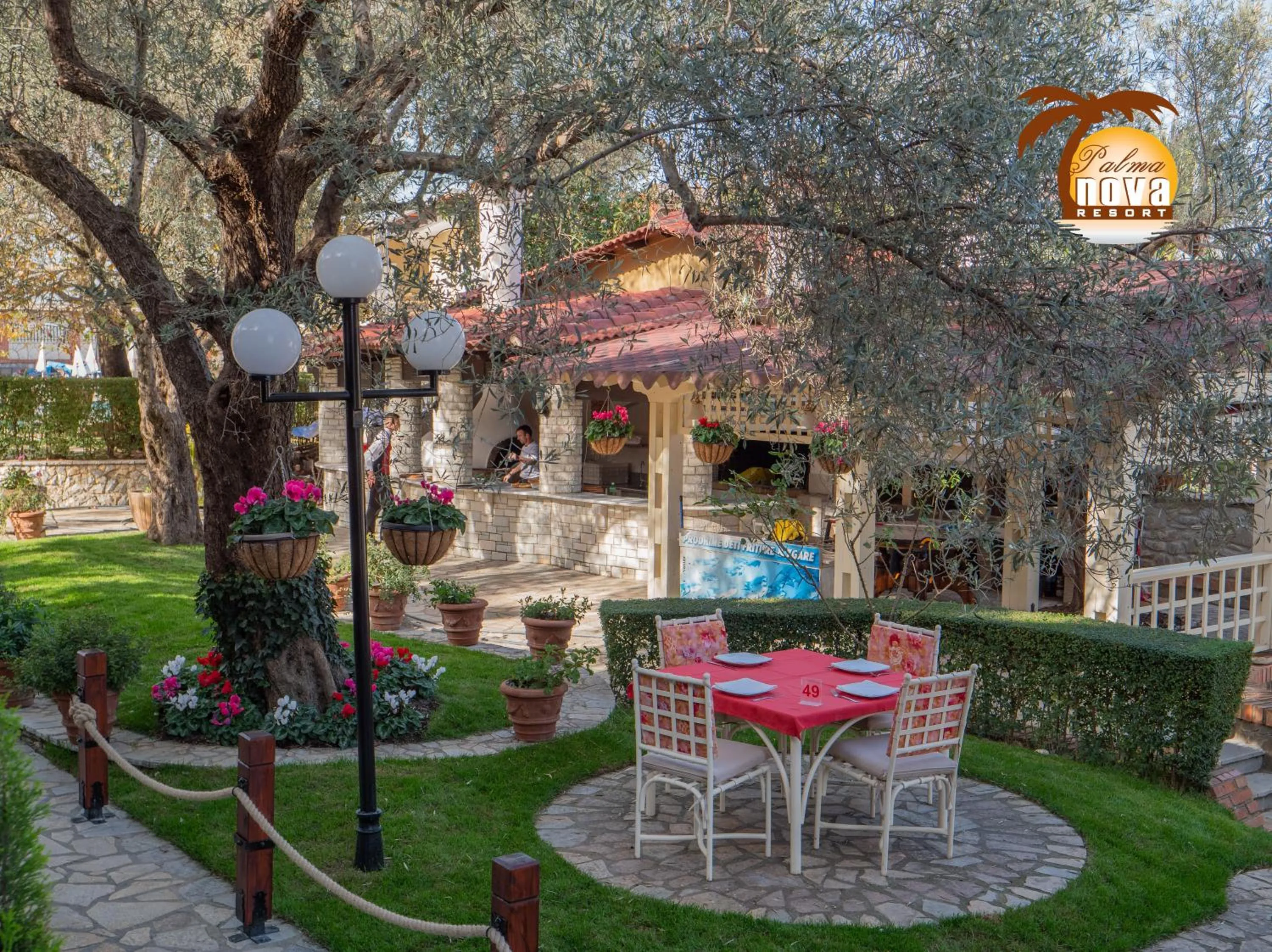 Restaurant/places to eat in PalmaNova Resort