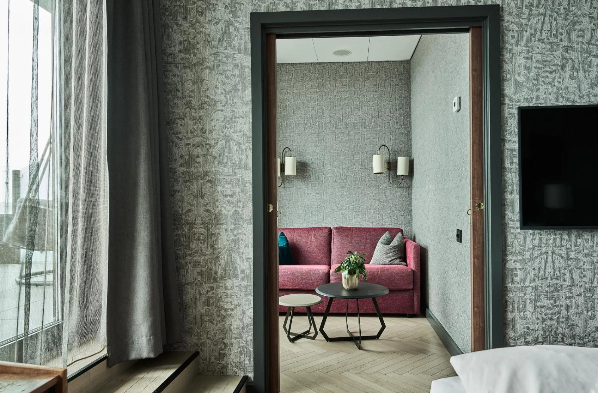 Seating area, Bed in Radisson Blu Caledonien Hotel, Kristiansand