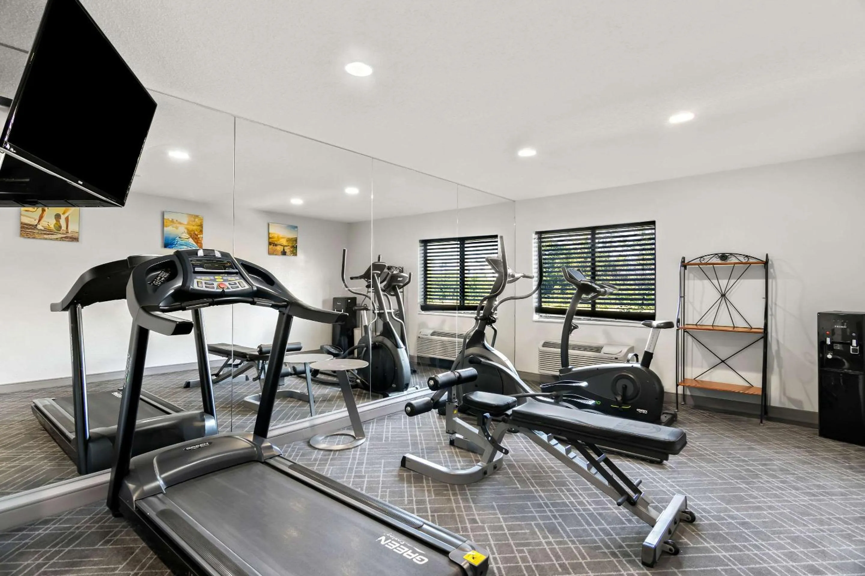 Fitness centre/facilities in Comfort Inn Joliet West I-80