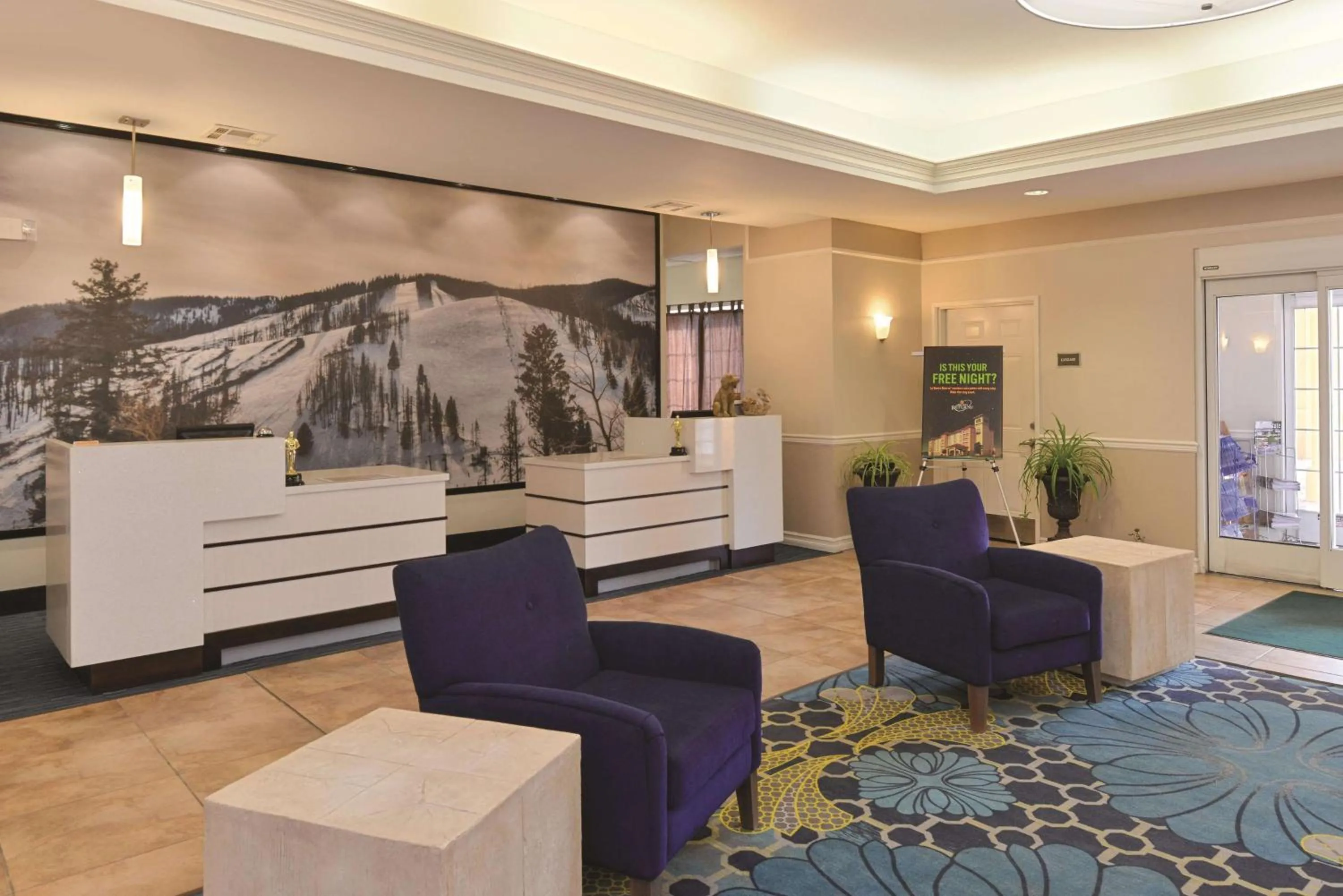 Lobby or reception in La Quinta by Wyndham Ruidoso Downs