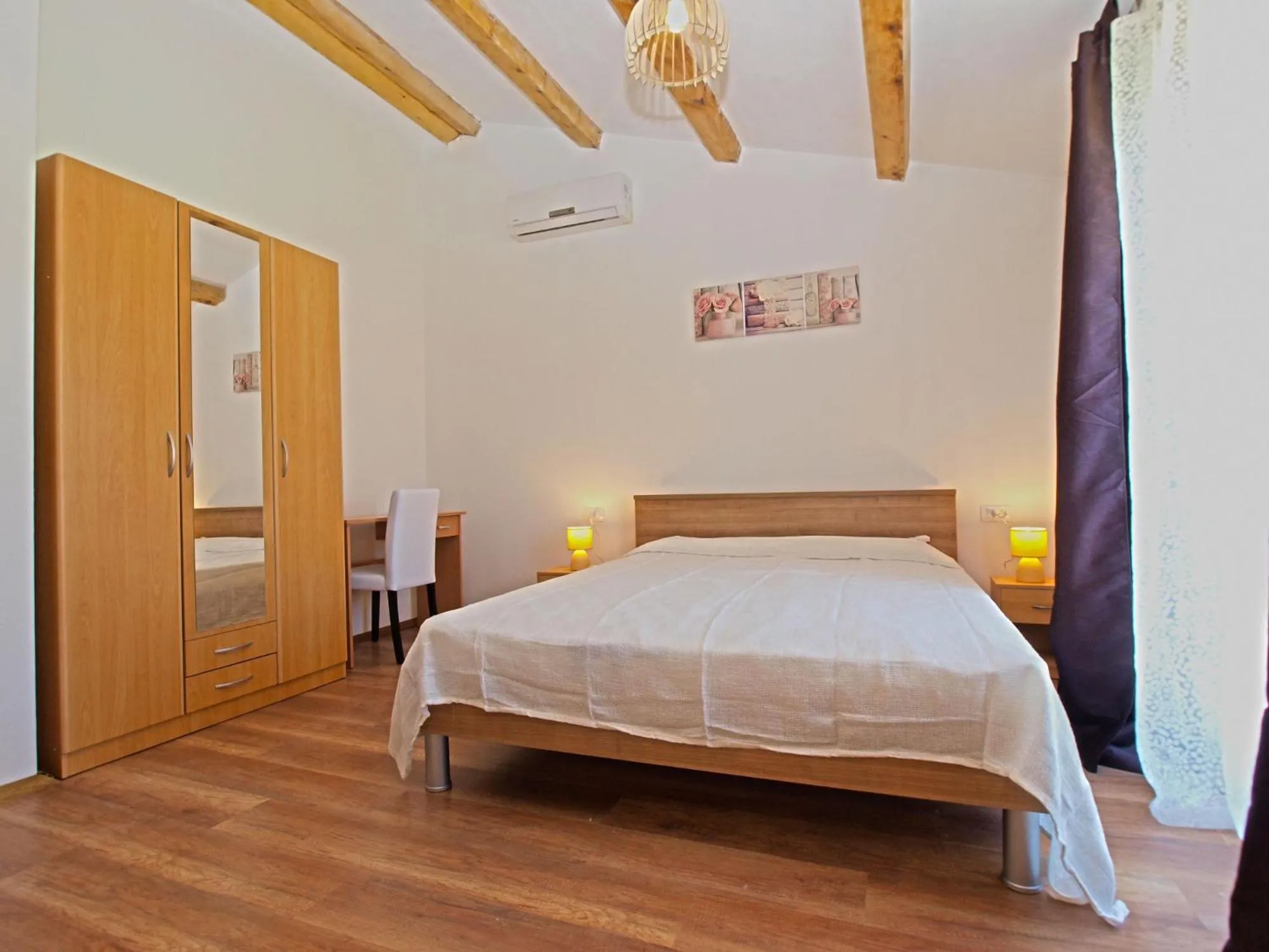 House Andrej 1372