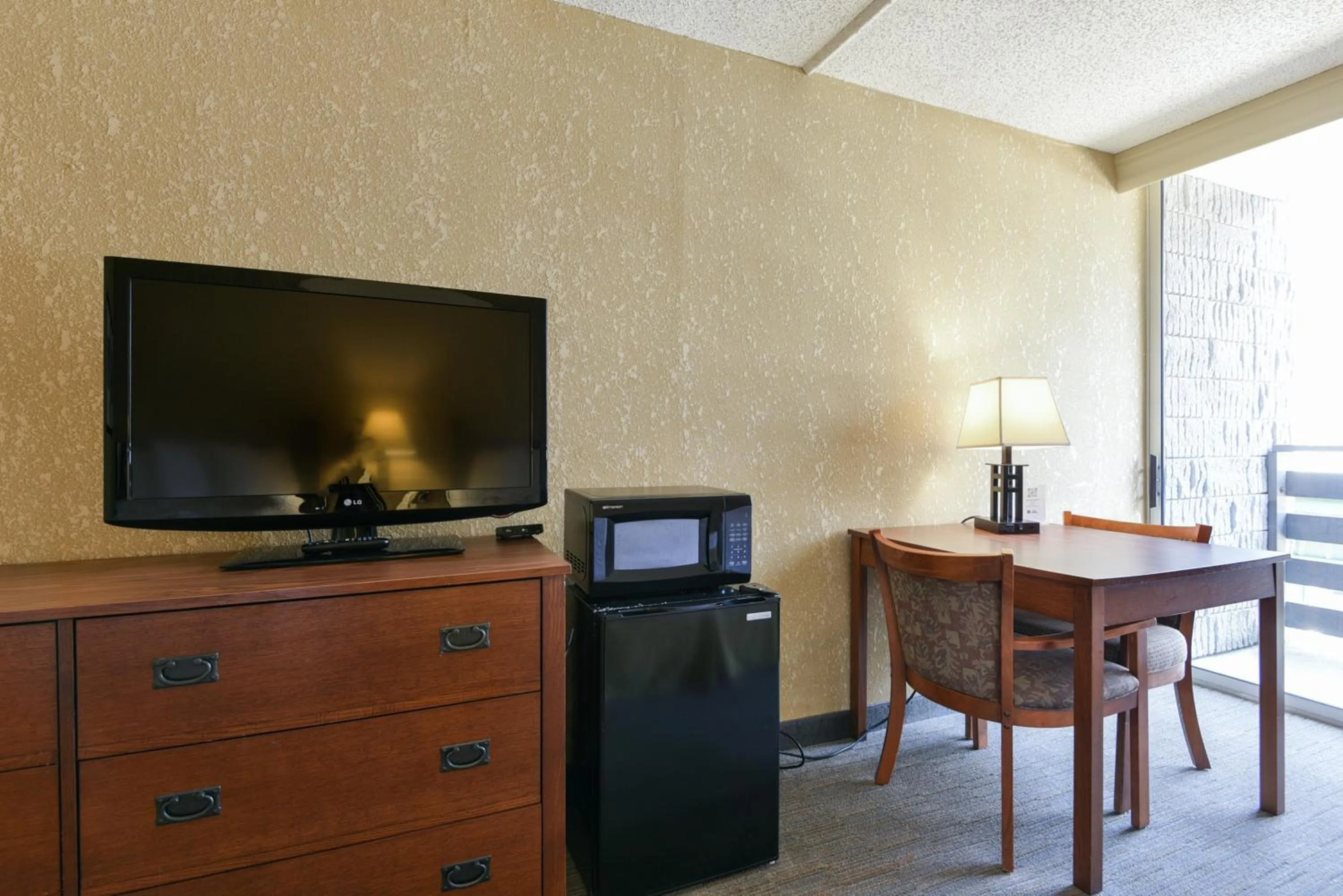 TV and multimedia in Best Western Branson Inn and Conference Center