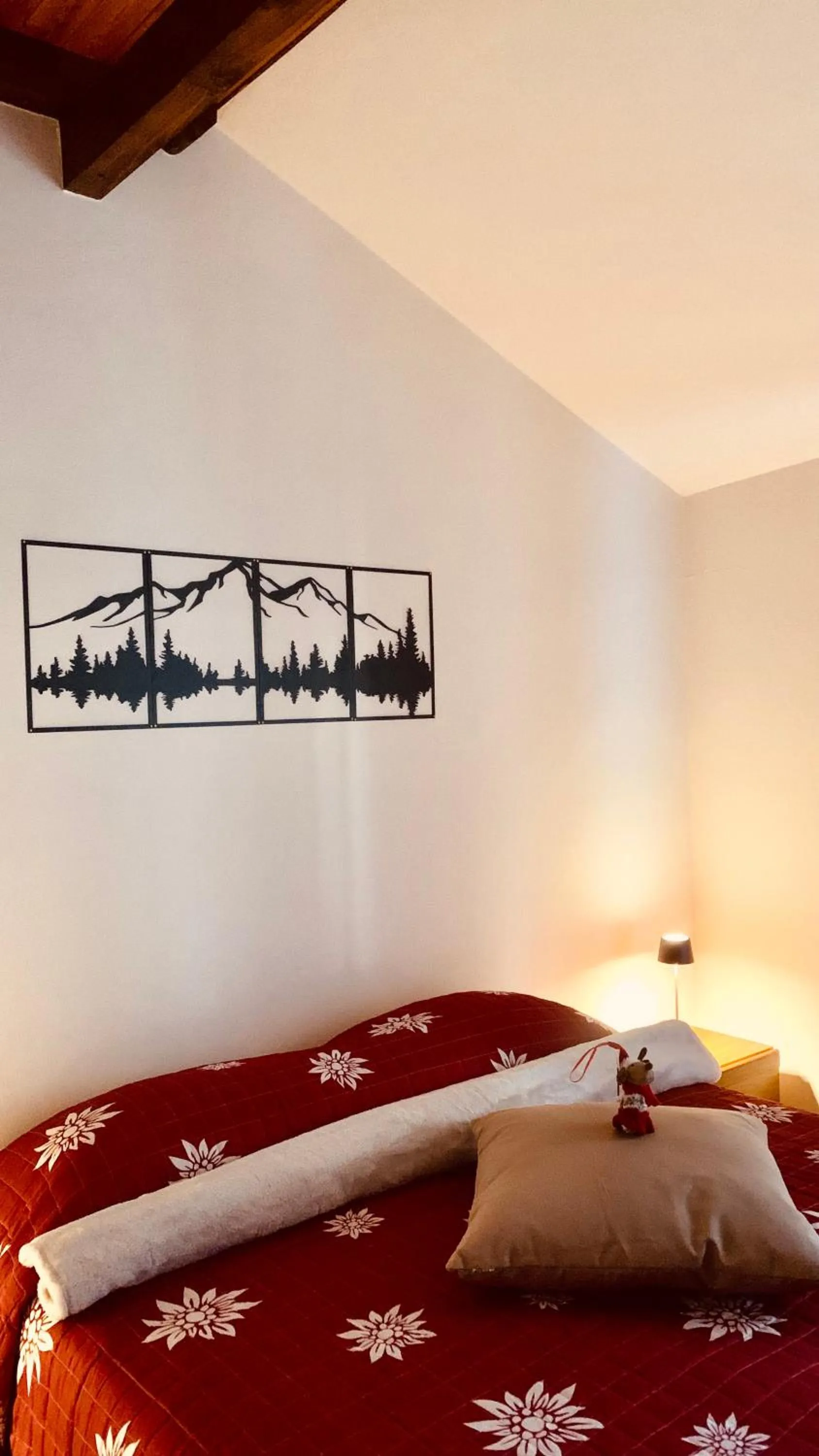 View (from property/room), Bed in Locanda monte cervino