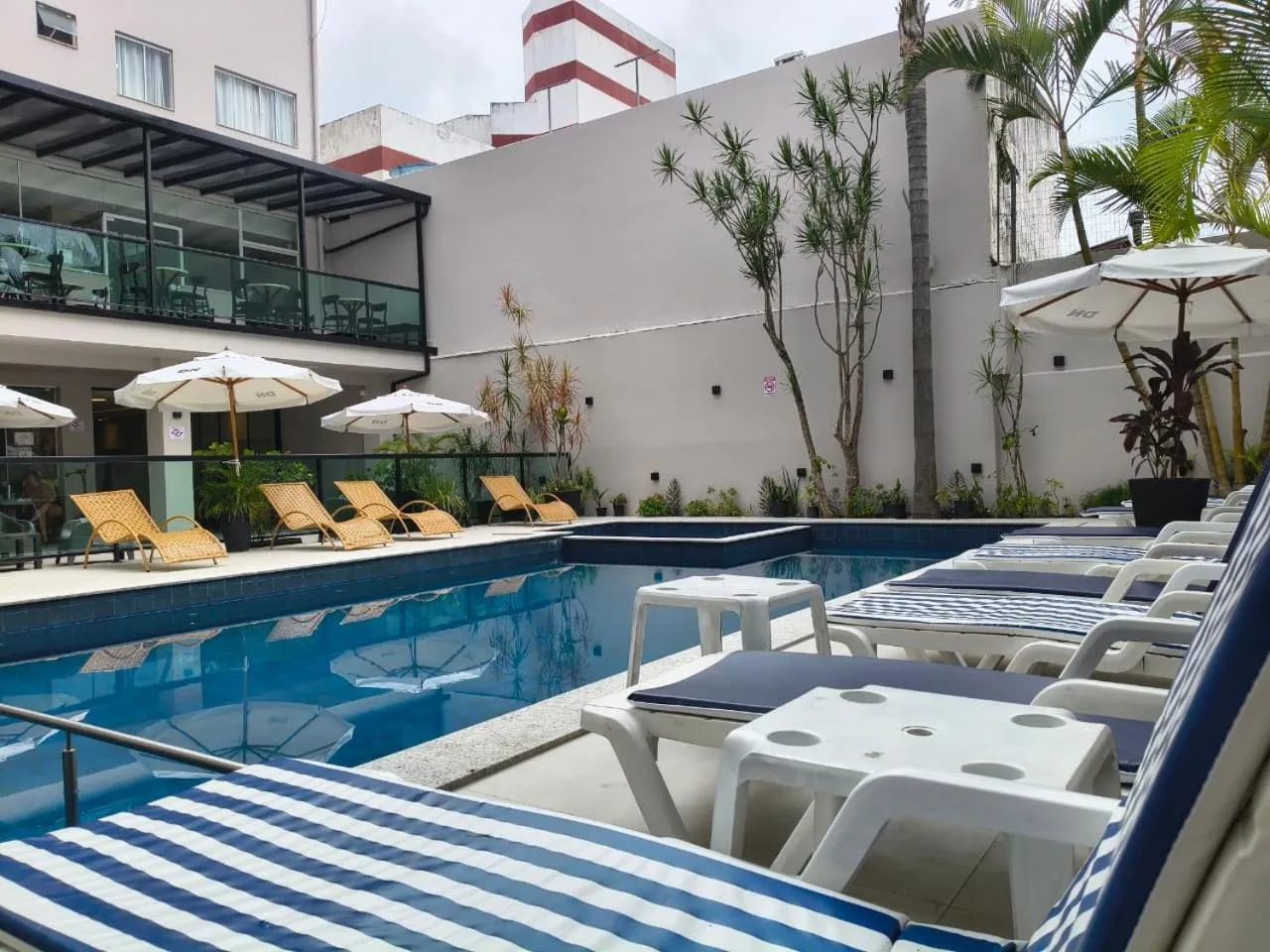 Swimming pool in Das Nações Hotel