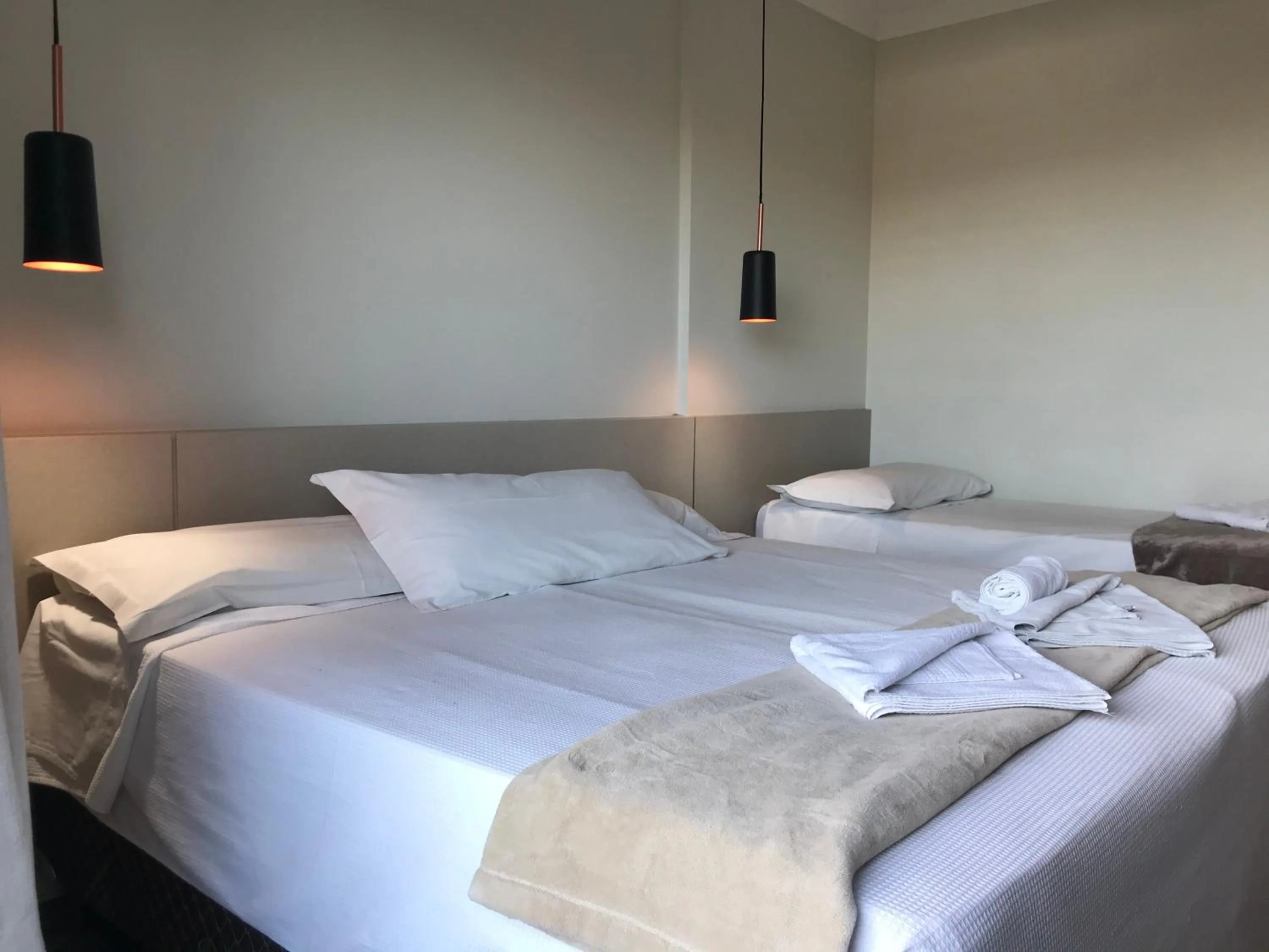 Photo of the whole room, Bed in Das Nações Hotel