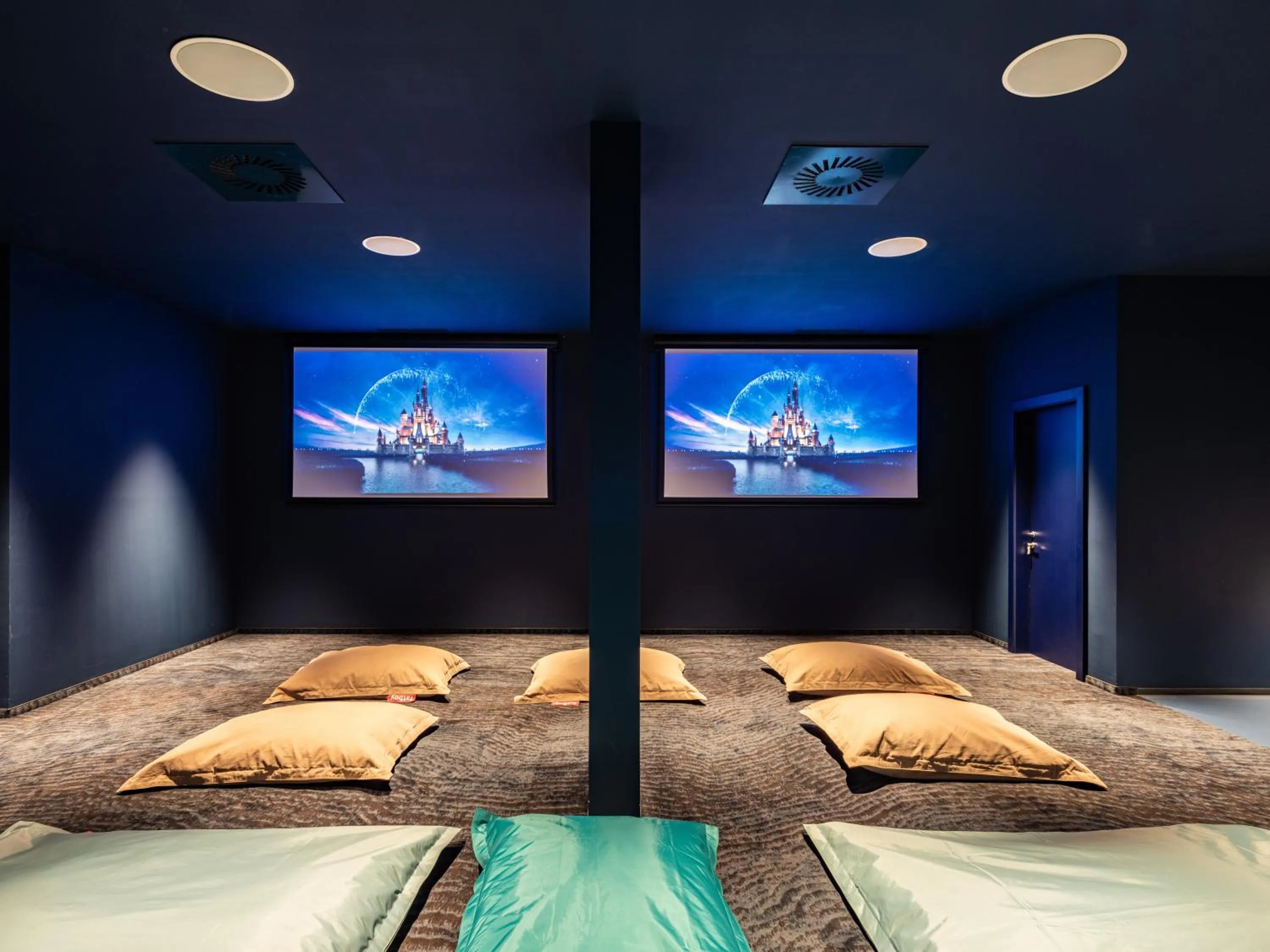 Activities, Bed in Falkensteiner Family Hotel Diadora